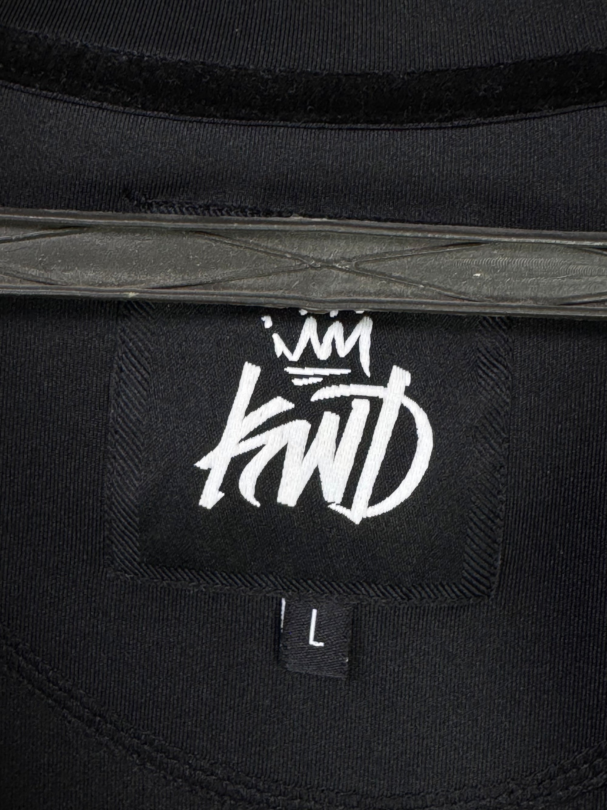 KWD® Medium | Chest: 21.5" | Black with Floral on Sleeves | Jacket | Inner: Stretched | 2004 - Genuine Maal