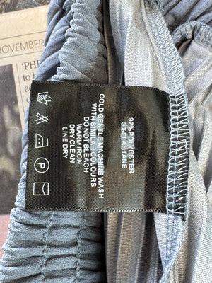 Maniere De Voir® Waist: 30" to 32" | Grey | Shorts | Poly - Elastane | 1630 - Genuine Maal