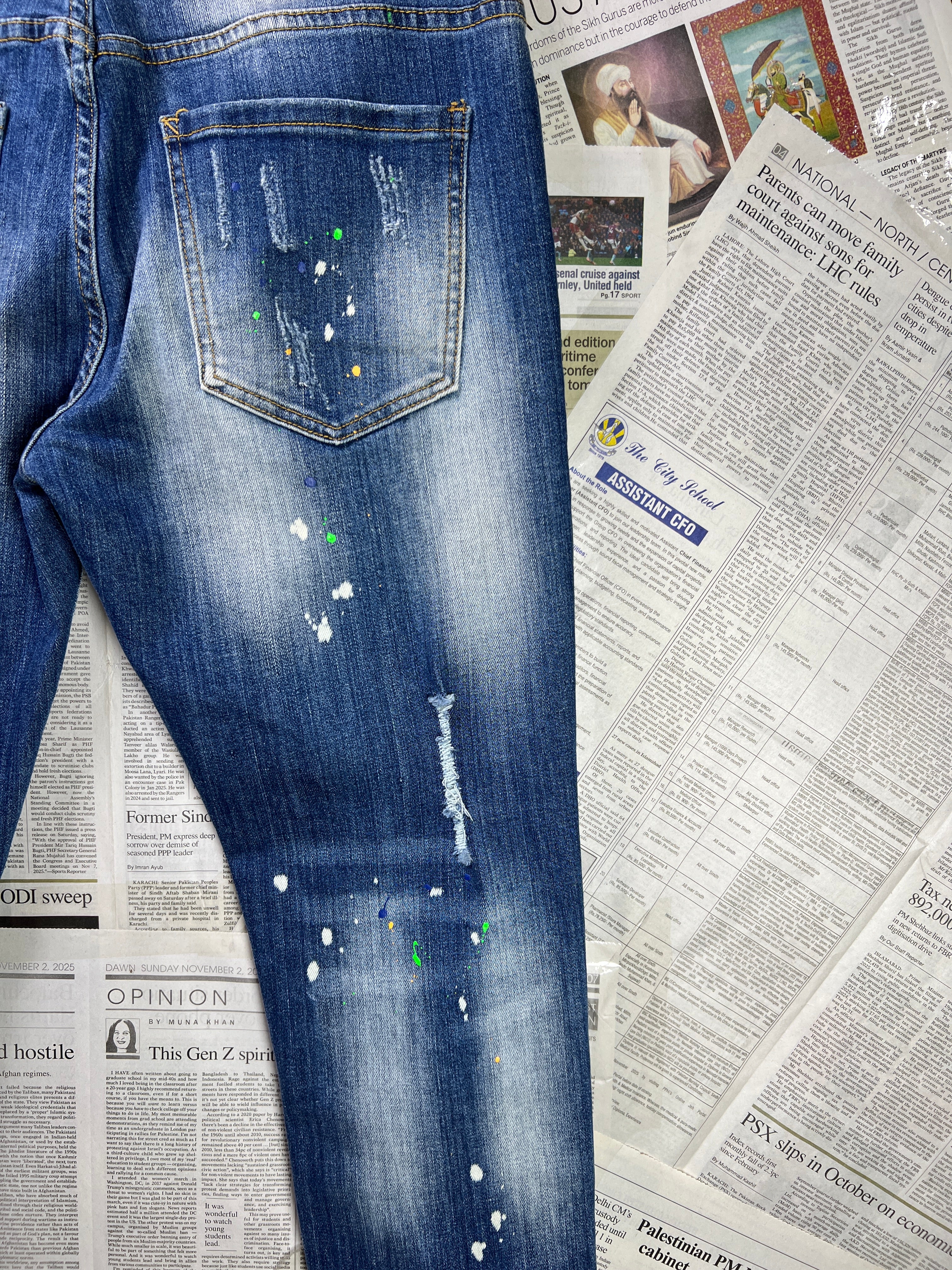Women - DSQUARED® Waist: 34" | Blue | Distressed Denim Slim Fit Pants | 2598 | Made in Italy - Genuine Maal