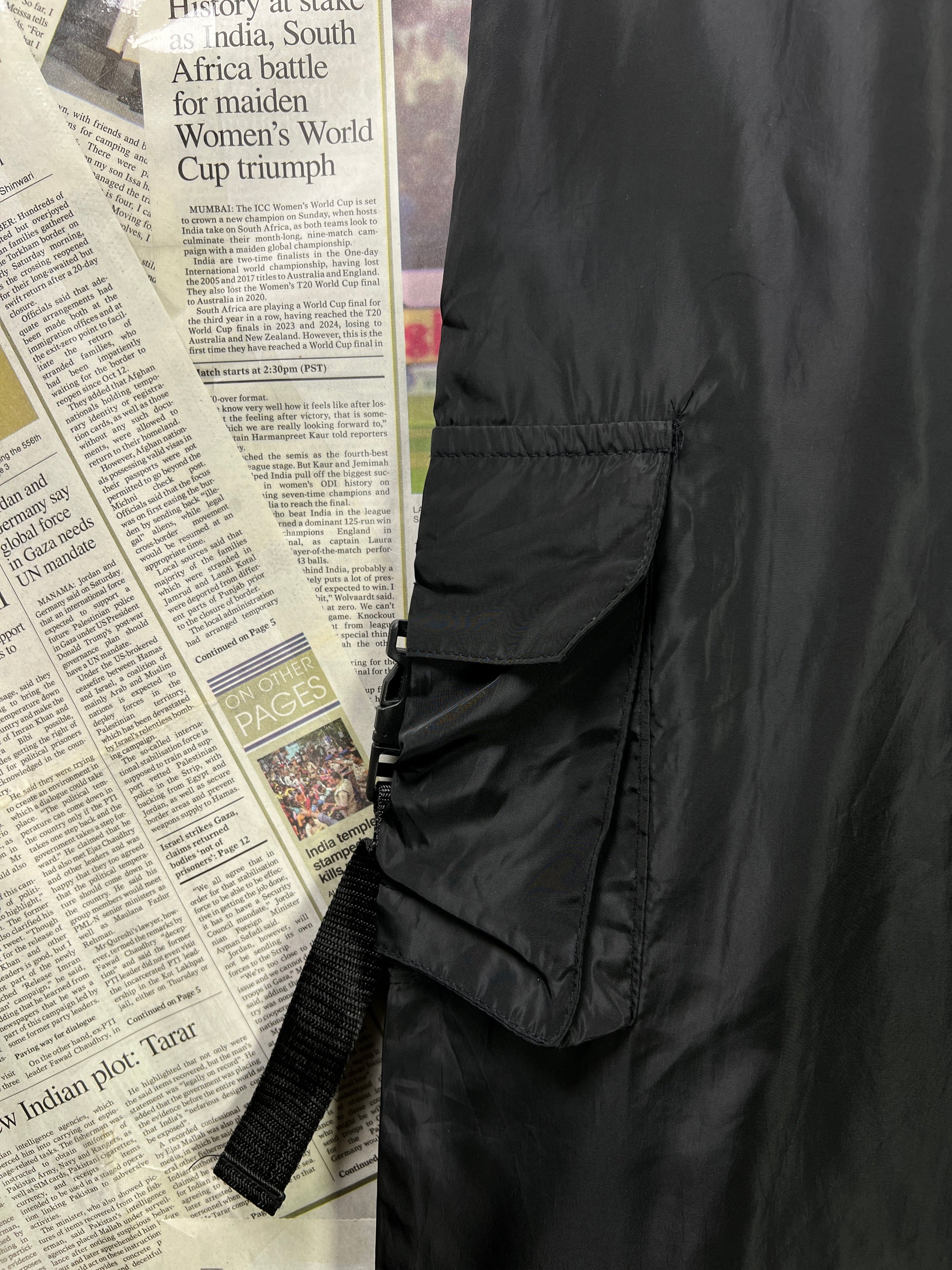 MAN® Waist: 28" to 30" | Black | Cargo Trouser | Poly | 2625 - Genuine Maal