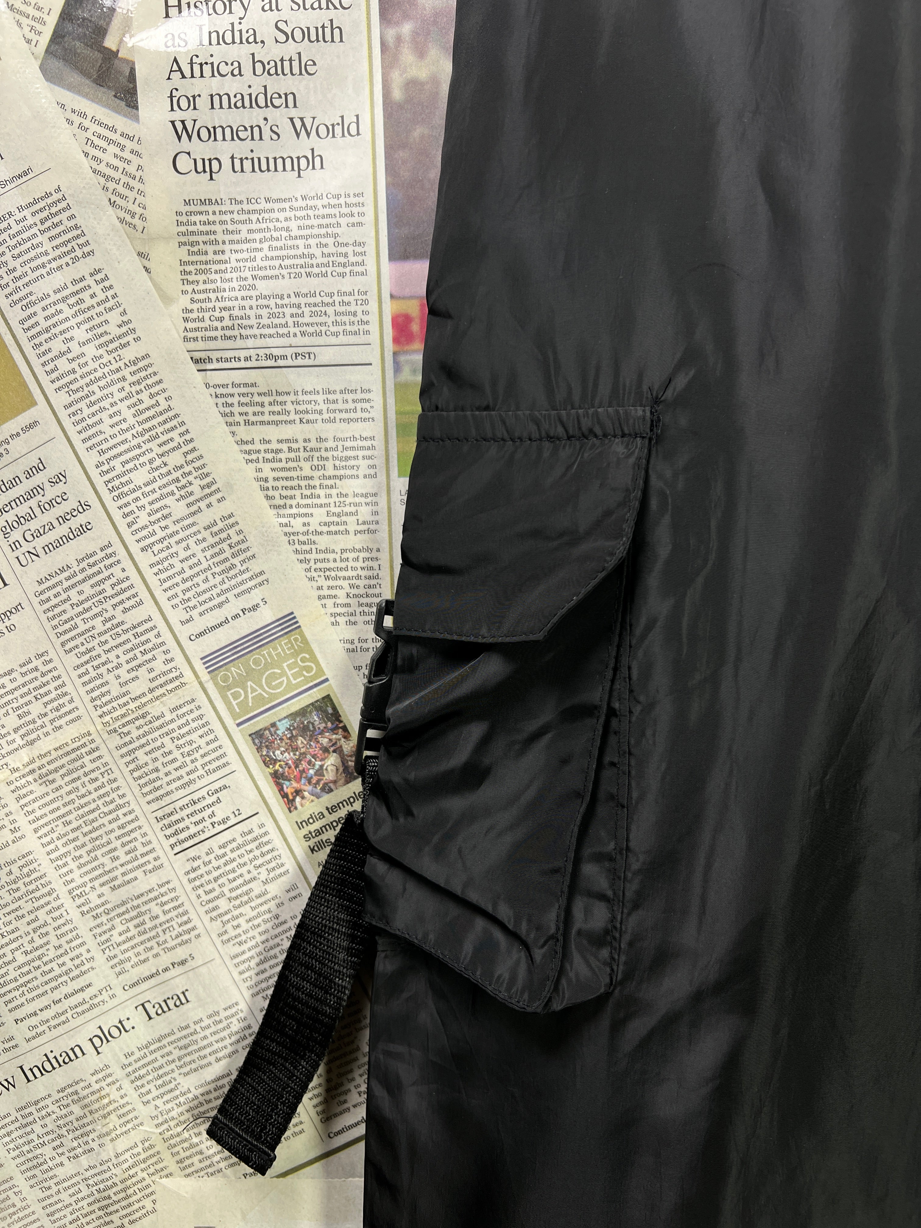 MAN® Waist: 28" to 30" | Black | Cargo Trouser | Poly | 2625 - Genuine Maal