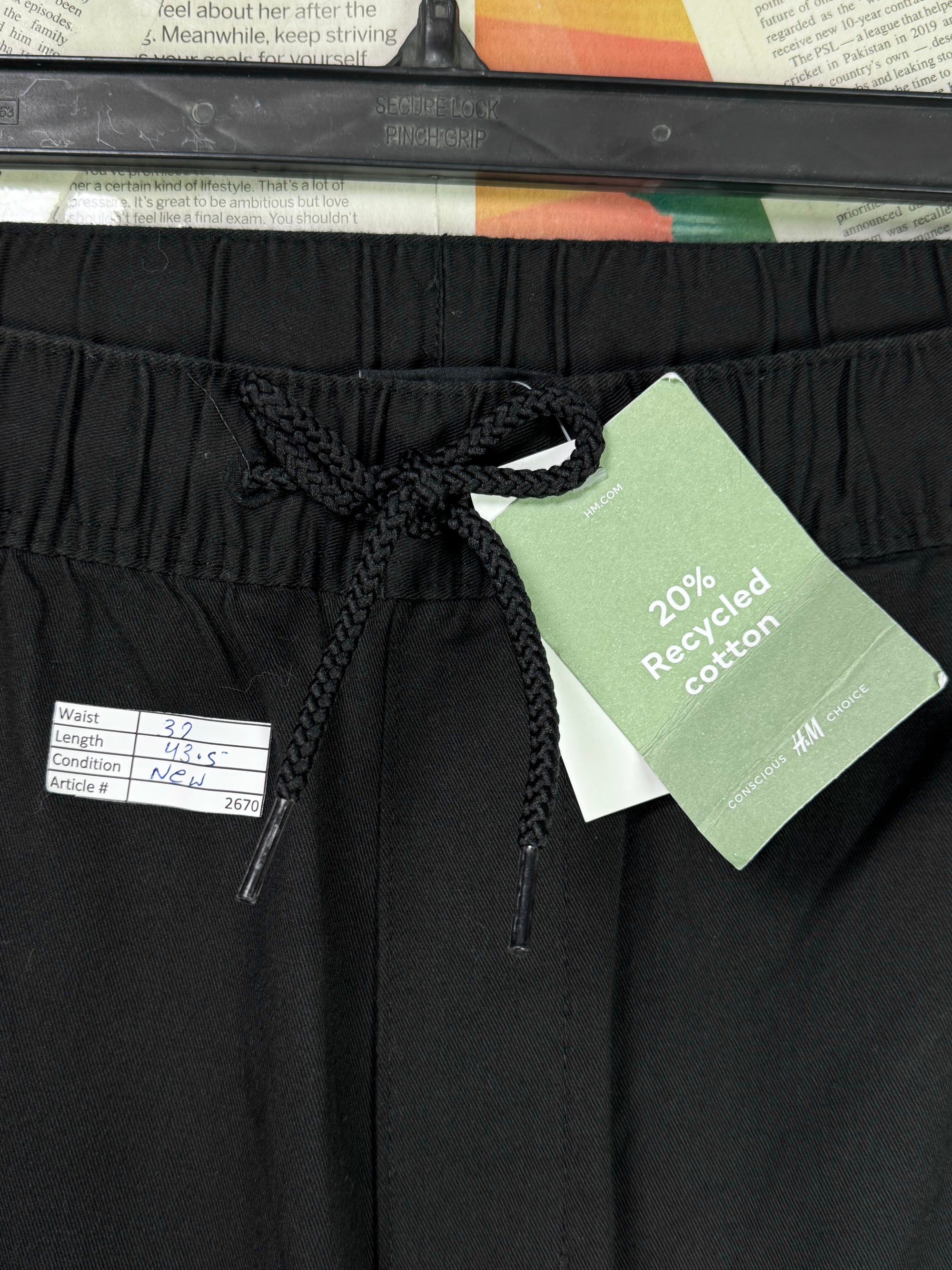 H&M® Waist: 32" | Black | Cargo Trouser | Fit: Skinny | Cotton - Elastane | 2670 - Genuine Maal