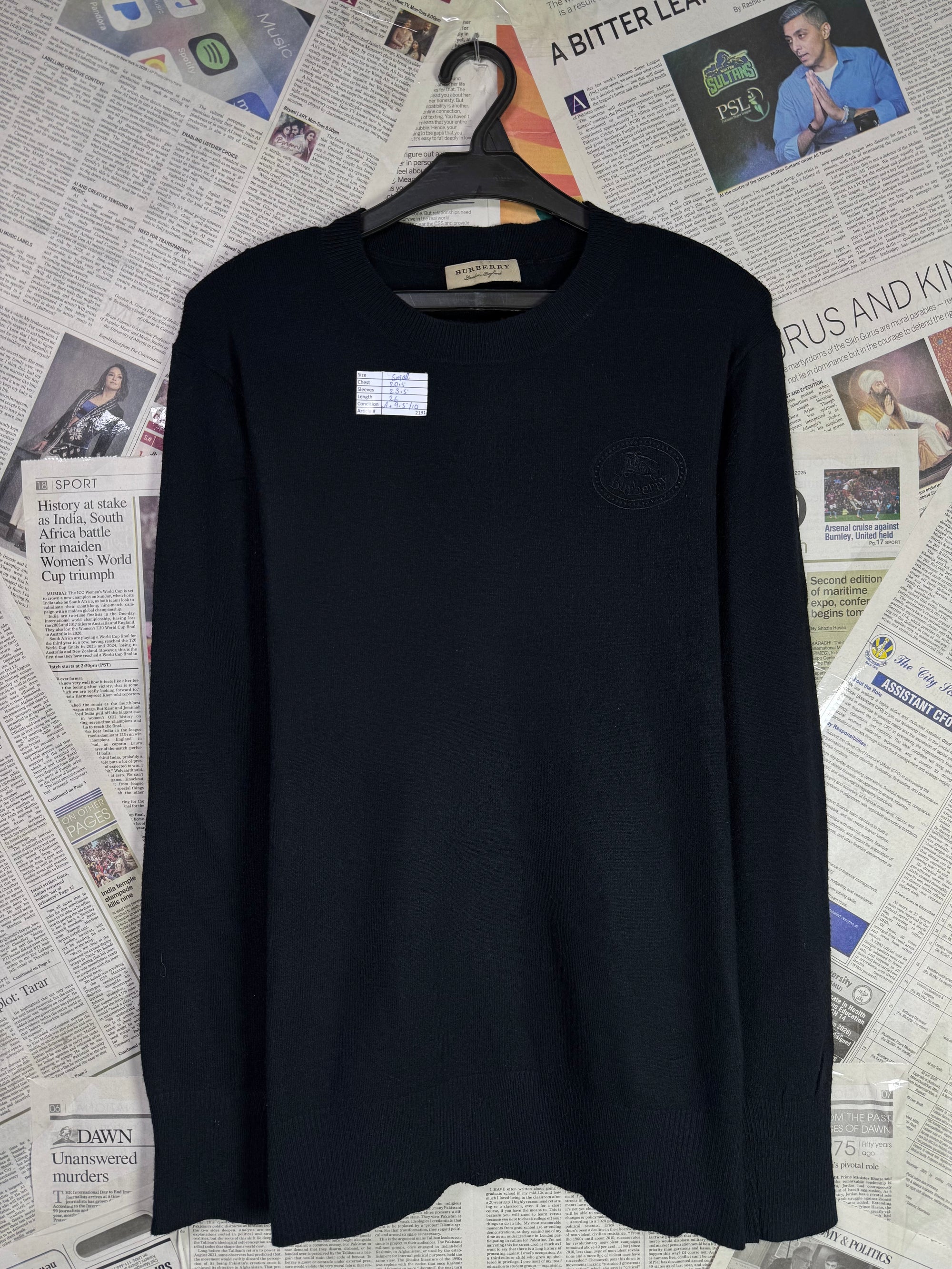 Burberry® Small | Chest: 20.5" | Black | 100% Cashmere | 2191 | 🚨Advance payment required 🚨 - Genuine Maal