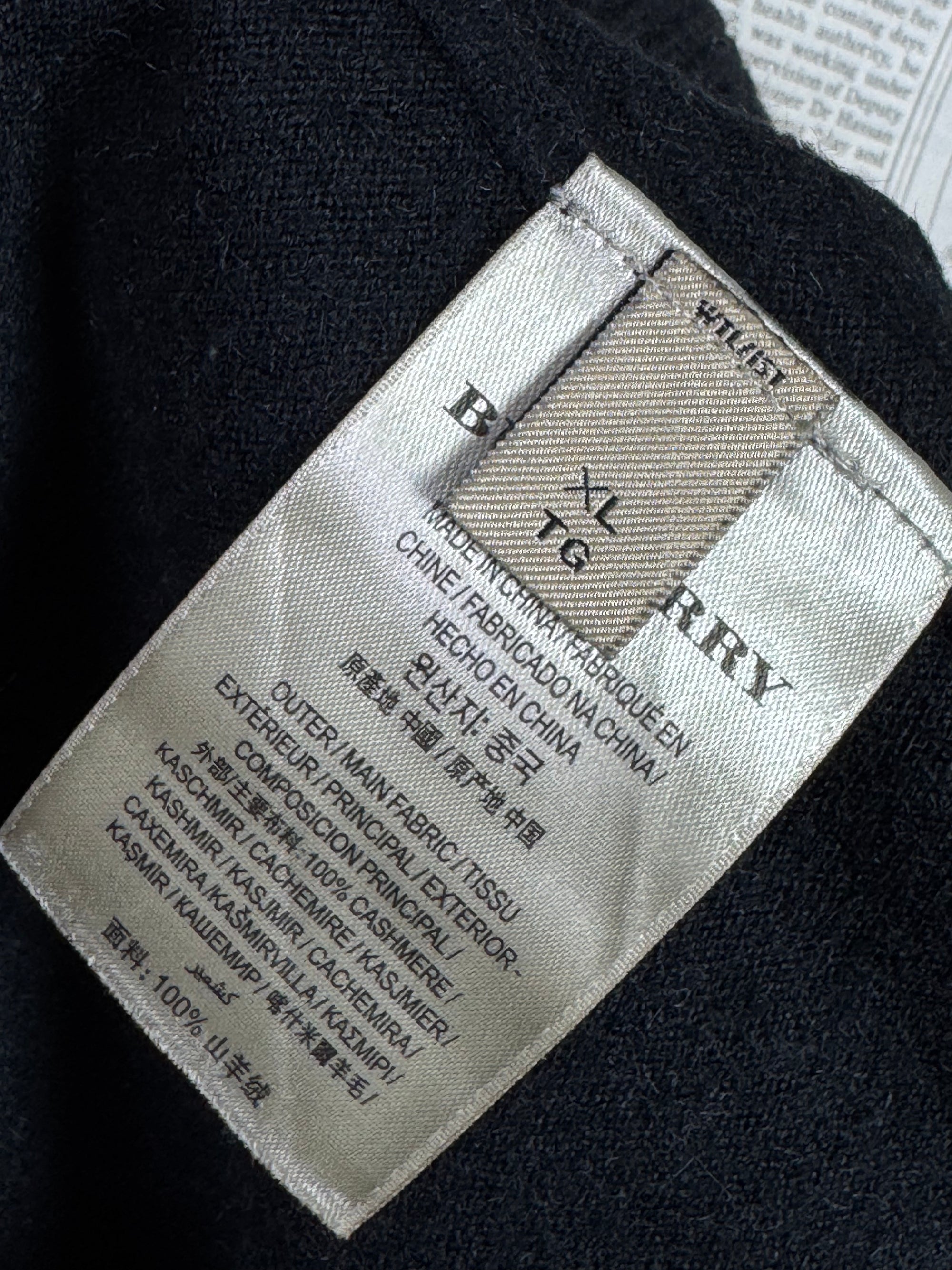 Burberry® Small | Chest: 20.5" | Black | 100% Cashmere | 2191 | 🚨Advance payment required 🚨 - Genuine Maal