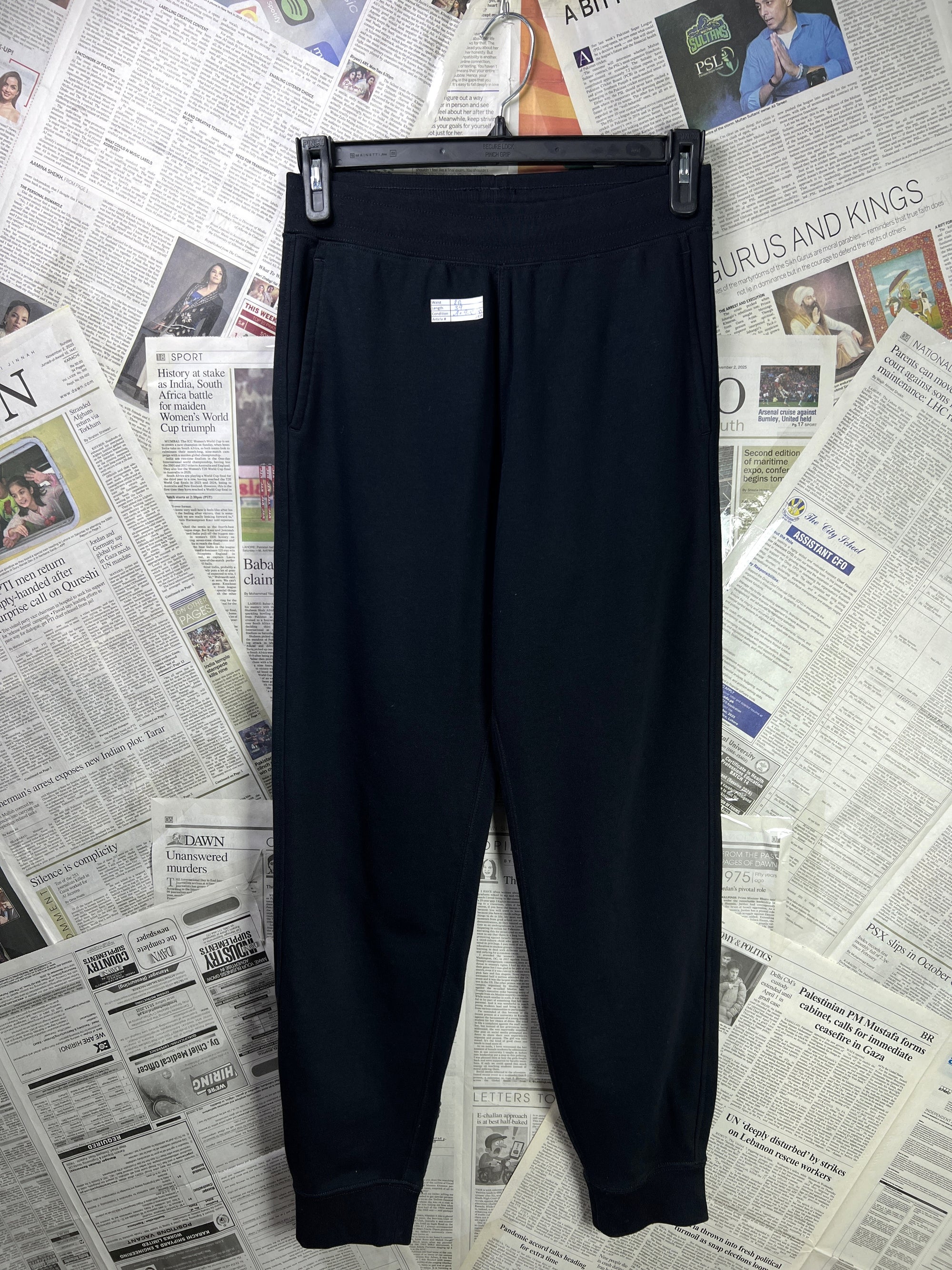 Uniqlo® Waist: 28" | Black | Trouser | Stretch Lining | 2435 - Genuine Maal