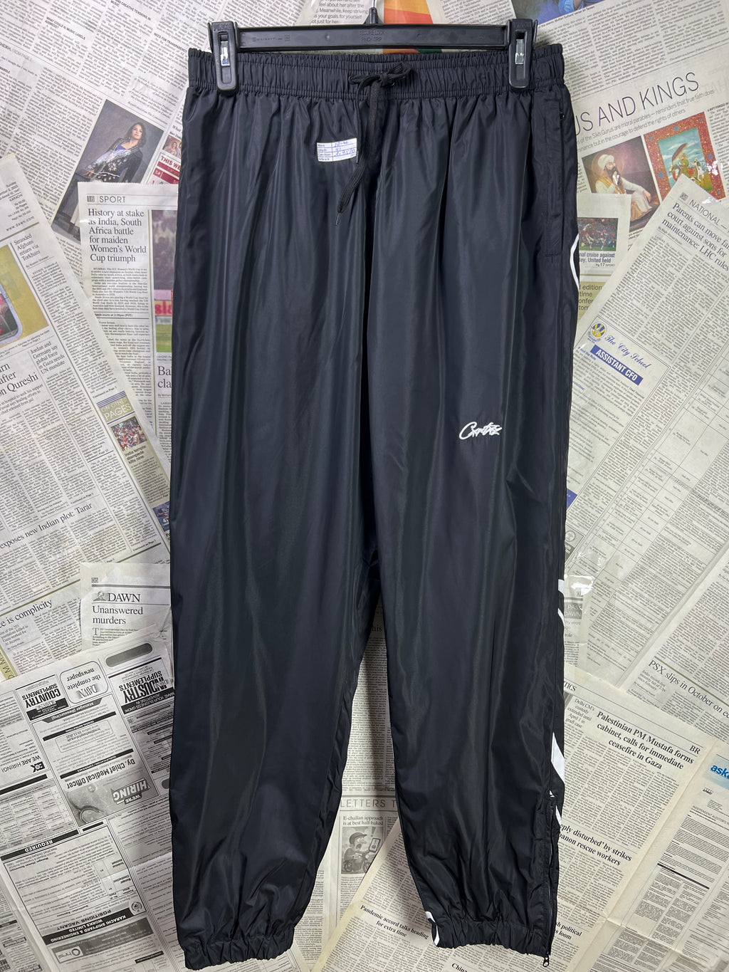 Corteiz® Waist: 28" to 30" | Black | Trouser | Mesh Lining | 2437 - Genuine Maal