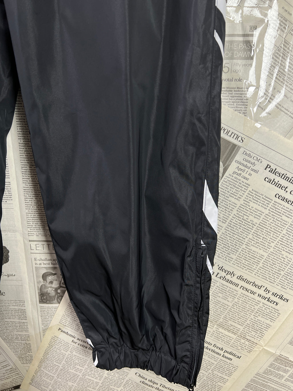 Corteiz® Waist: 28" to 30" | Black | Trouser | Mesh Lining | 2437 - Genuine Maal