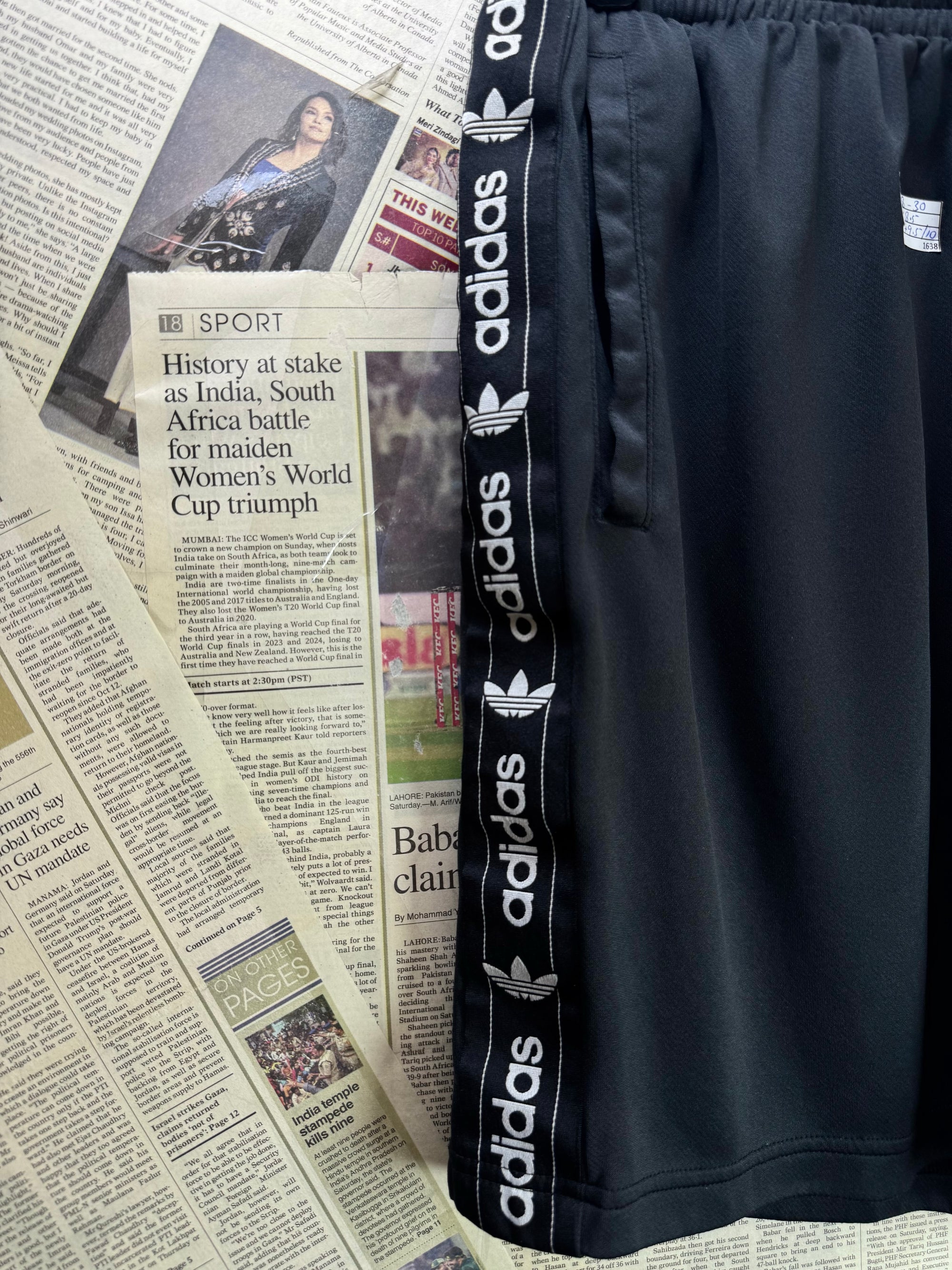 Adid*s® Waist: 28" to 30" | Black | Shorts | Cotton | 1638 - Genuine Maal