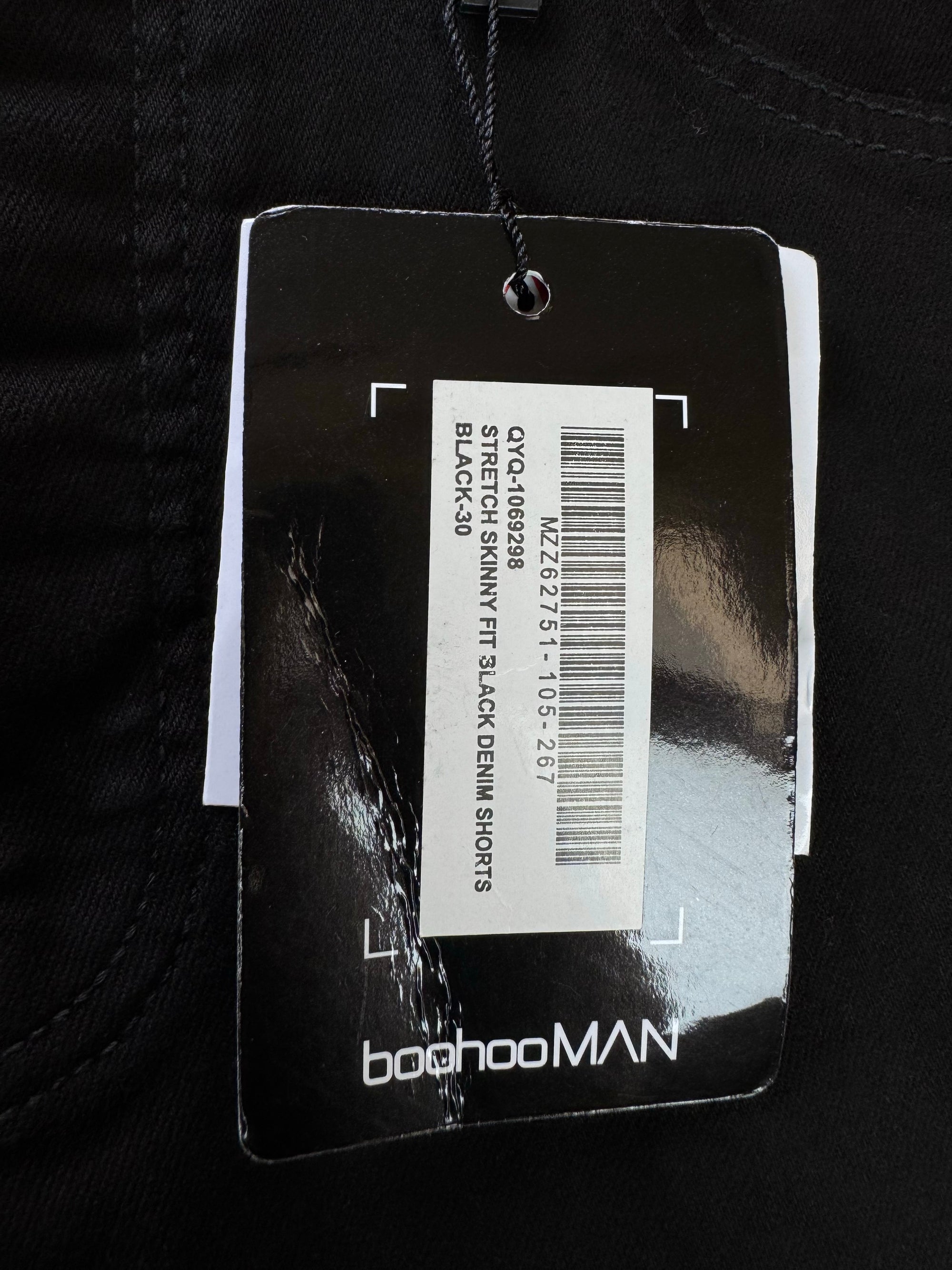 MAN® Waist: 28" to 30" | Black | Denim Shorts | Cotton - Elastane | 1674 - Genuine Maal