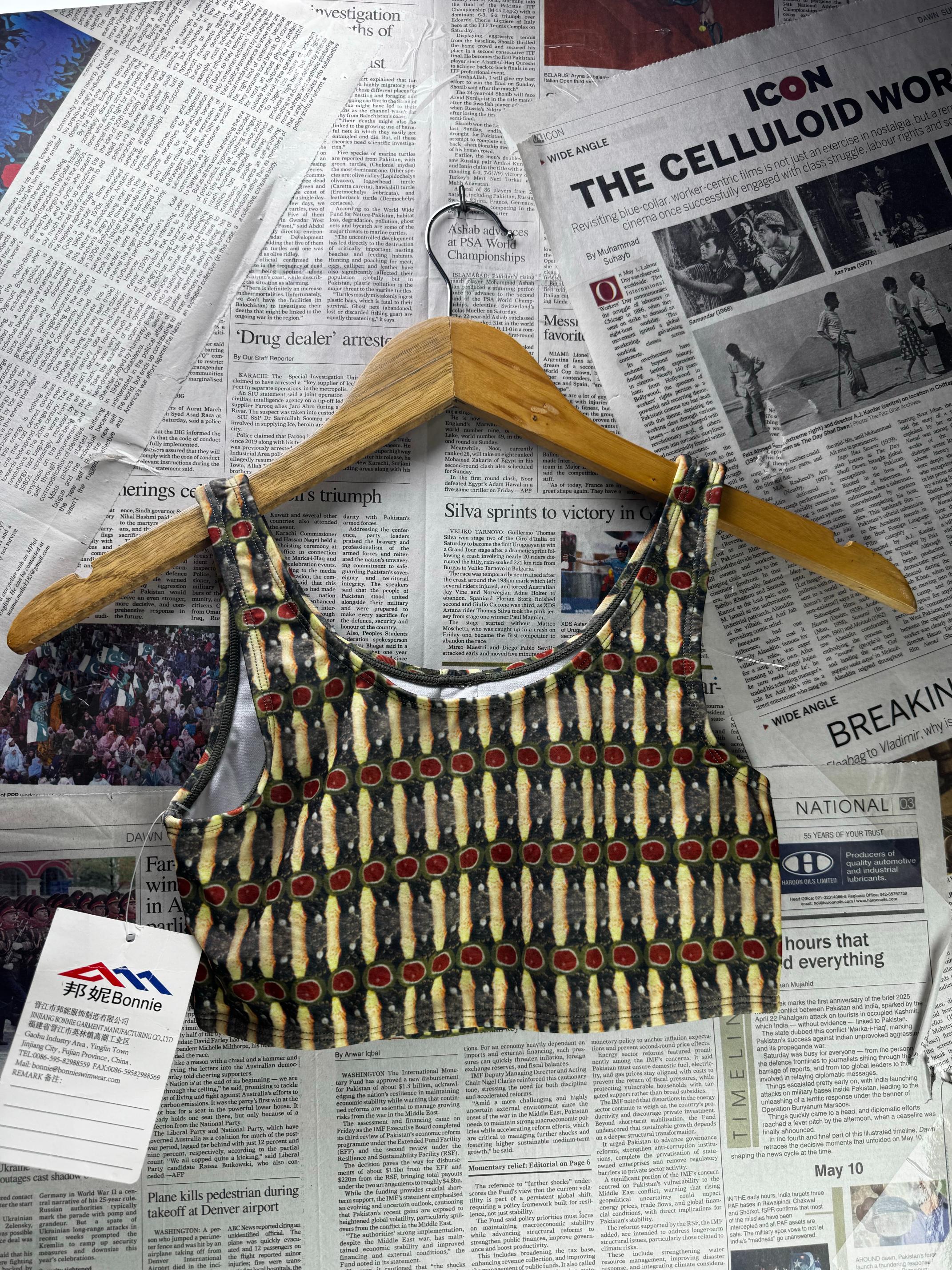 Bonnie® XS | Bust: 12.5" | Geometric | Crop Top | B8 - 5710 - Genuine Maal