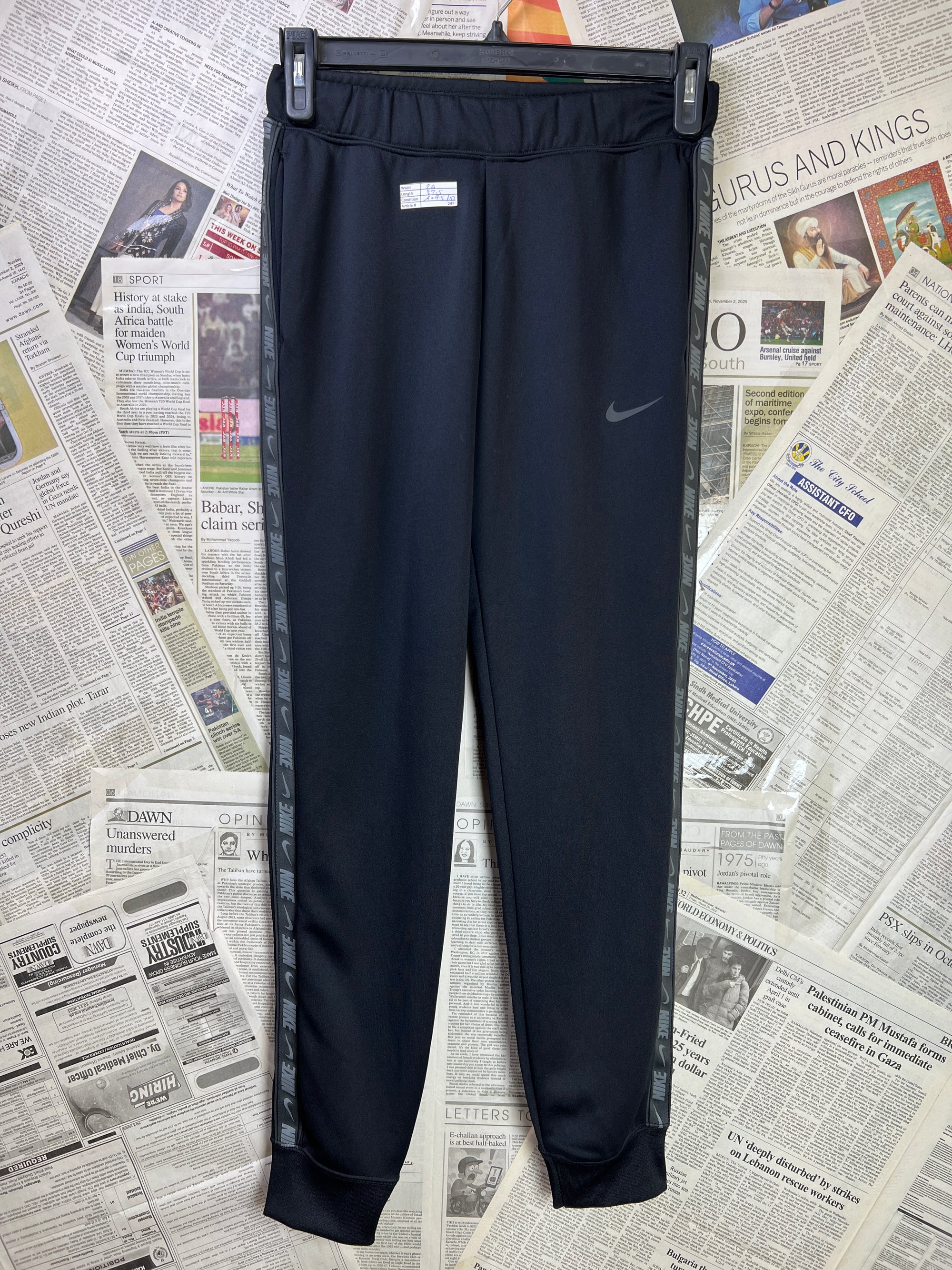 N*ke® Waist: 26" | Black | Trouser | Stretch Lining | 2419 - Genuine Maal