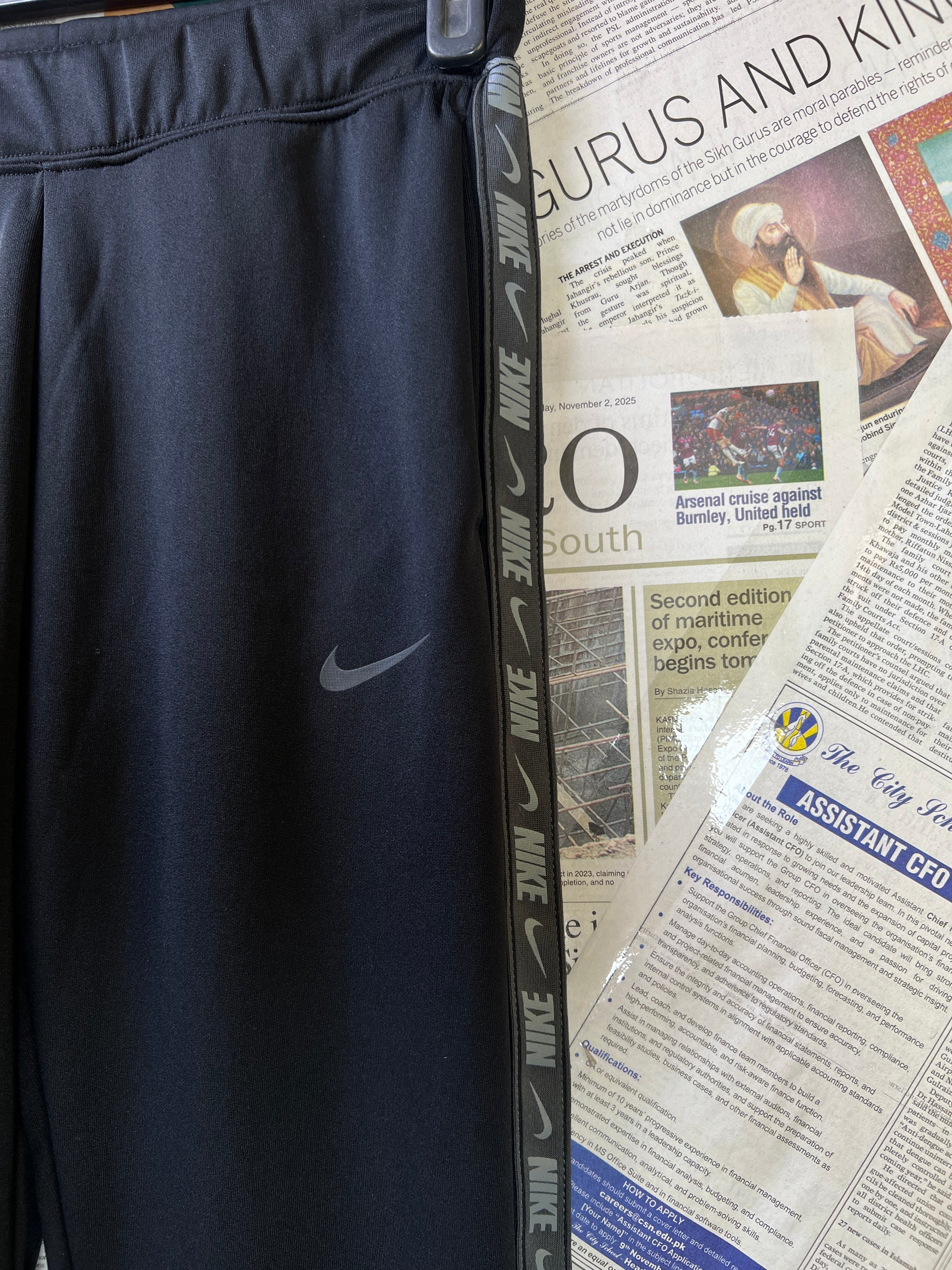 N*ke® Waist: 26" | Black | Trouser | Stretch Lining | 2419 - Genuine Maal