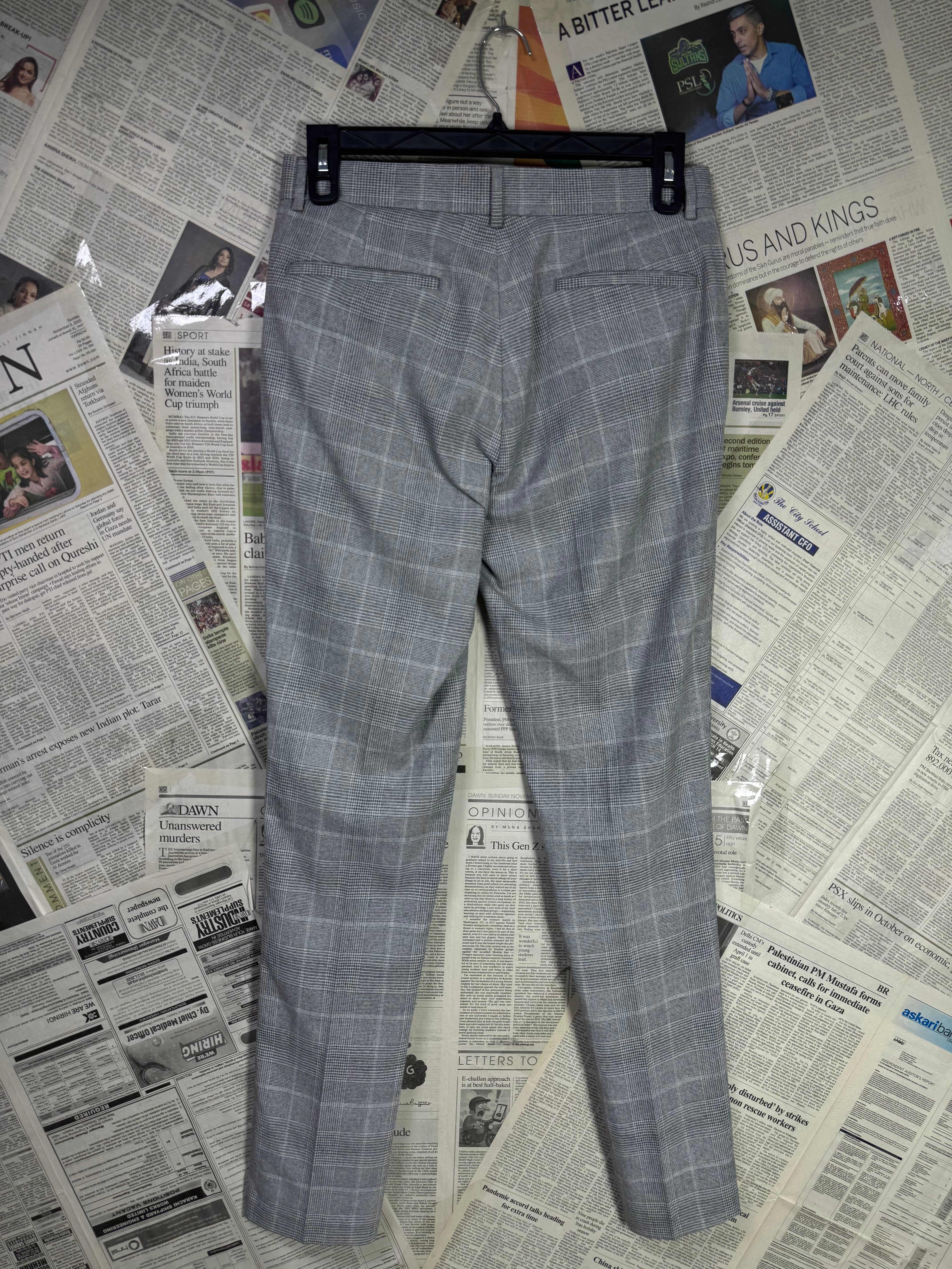 Asos® Waist: 32" | Grey check | Pant | Fit: Skinny | Poly - viscose | 942 - Genuine Maal