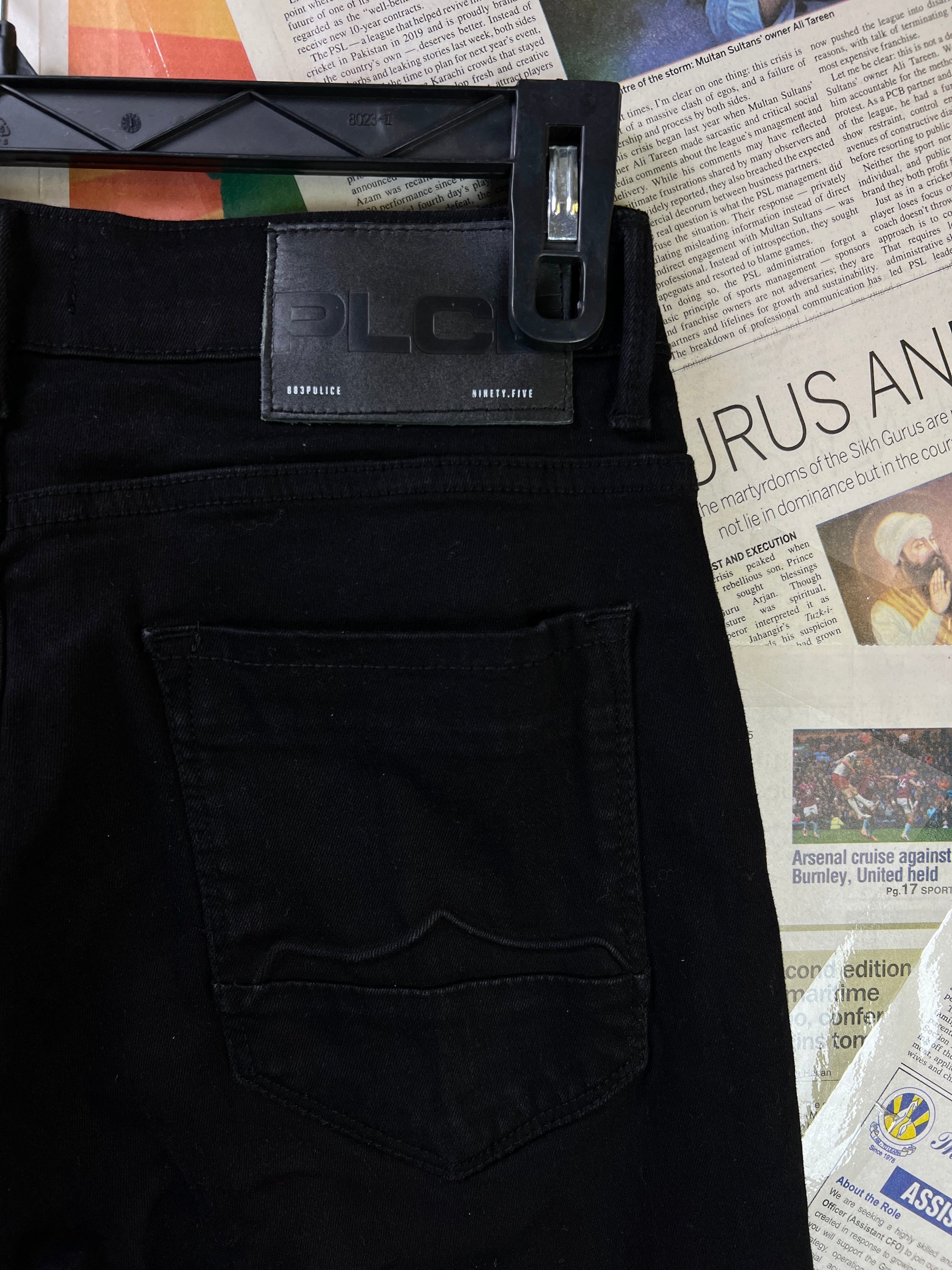 883 Police® Waist: 28" to 30" | Black | Denim Pants | Slim Fit | 2416 - Genuine Maal