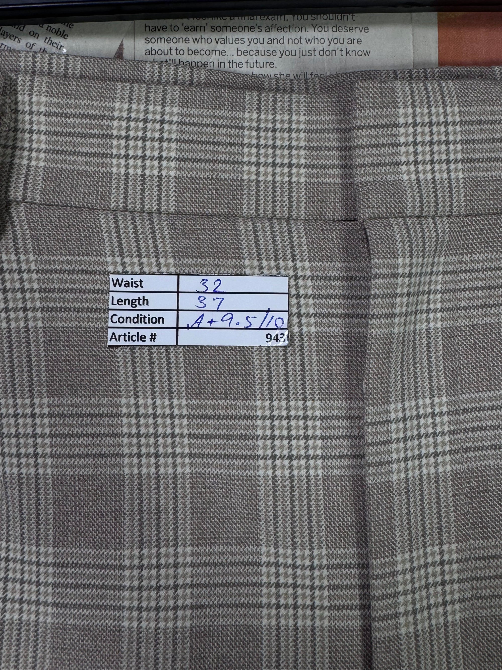 Uniqlo® Waist: 32" | Beige Check | Pant | 943 - Genuine Maal