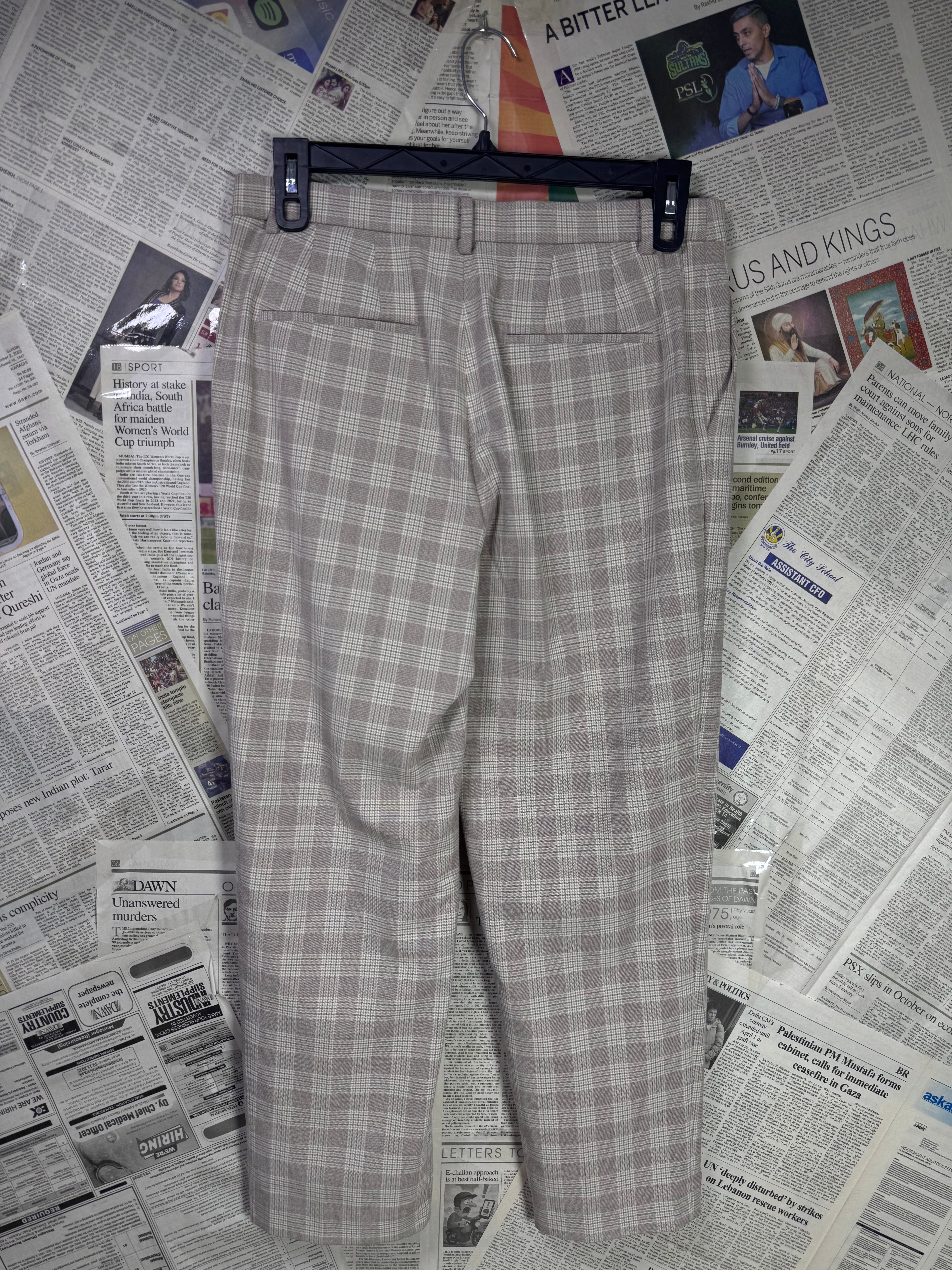 Uniqlo® Waist: 32" | Beige Check | Pant | 943 - Genuine Maal