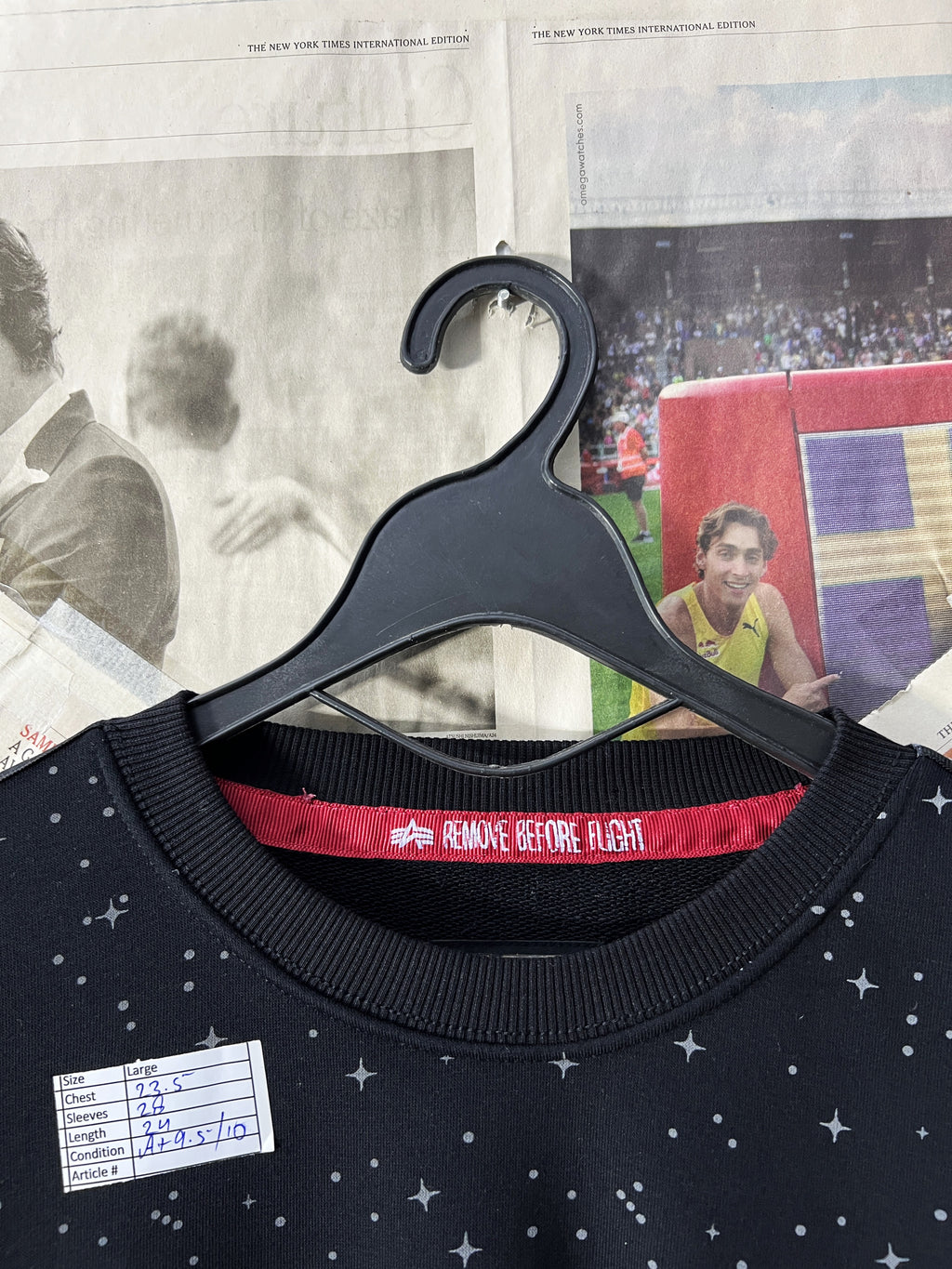 Nas*® Large | Chest: 23.5" | Black | Sweat Shirt - Genuine Maal