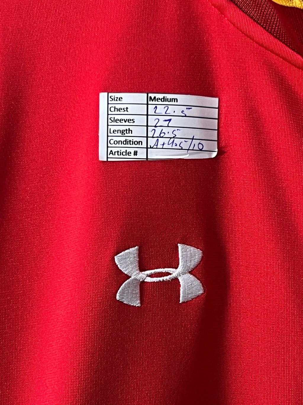 Under Armour® Medium | Chest: 22.5 | Red | Jacket - Genuine Maal