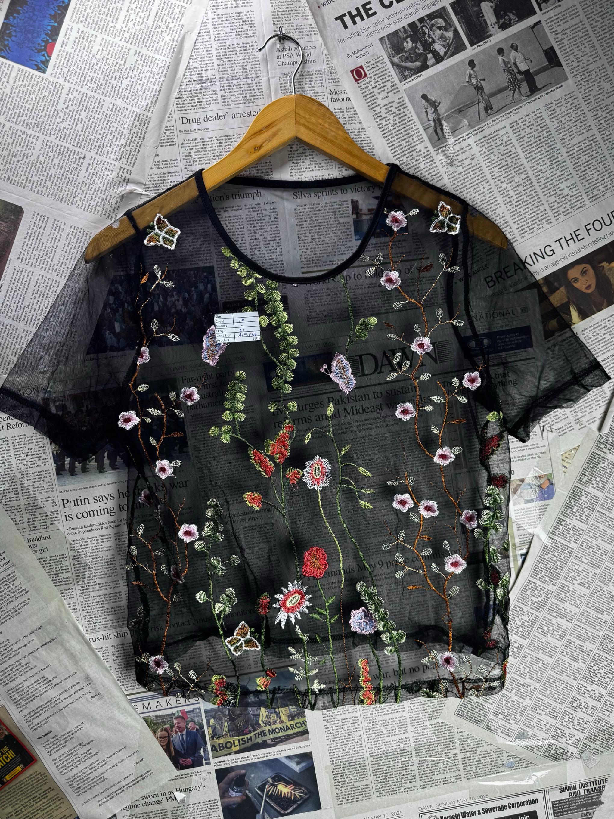 ® Medium | Bust: 19" | Black Floral | Crop Top | B4 - 5703 - Genuine Maal