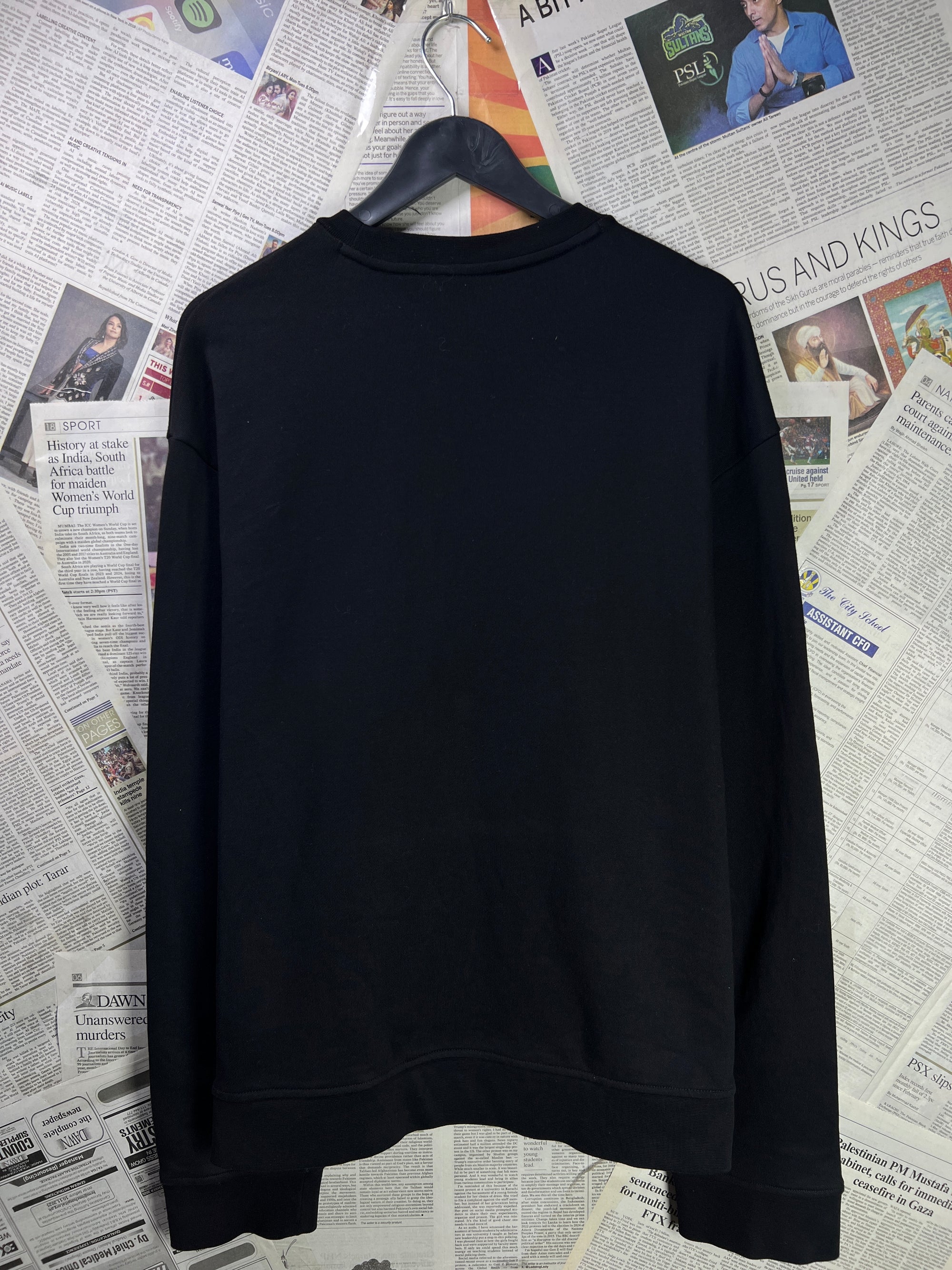 Armani® XL | Chest: 26" | Black Tiger | Sweat Shirt | Stretch Lining | 1992 - Genuine Maal