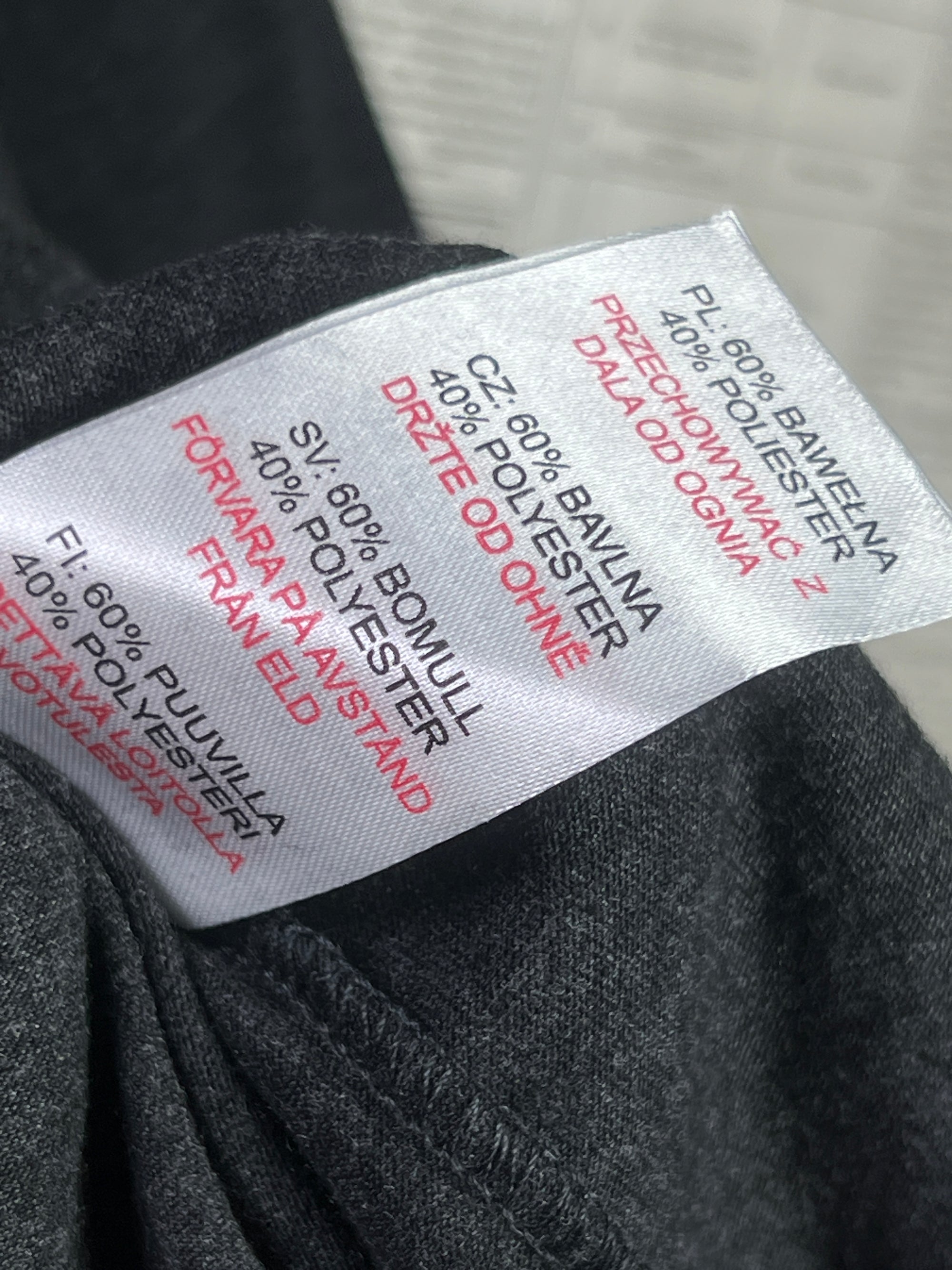 Gold's Gym® Small | Chest: 19.5" | Charcoal | Gym Hoodie | 1958 - Genuine Maal