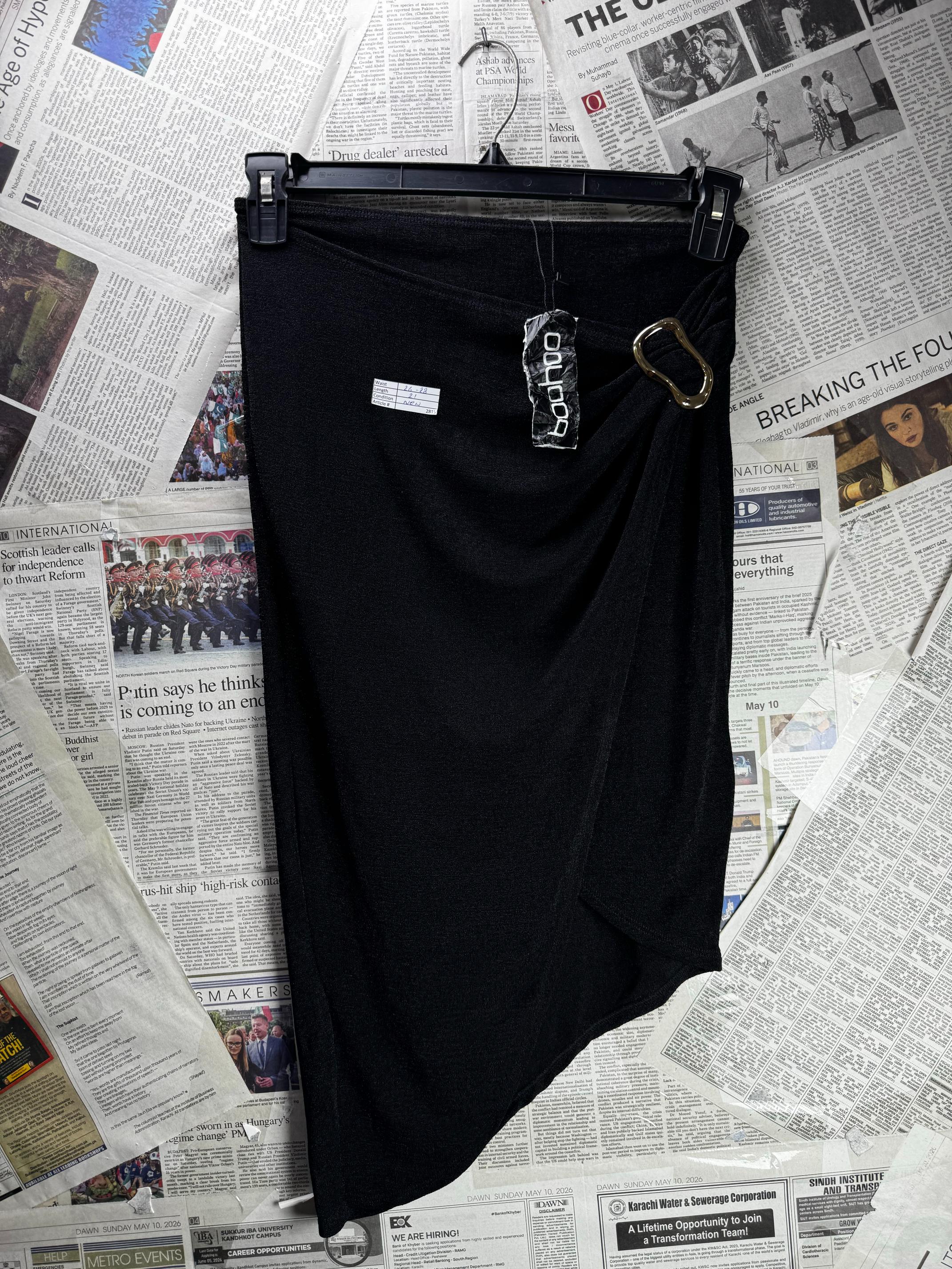 Boohoo® Waist: 26" to 28" | Black | Mini Skirt | B1 - 2815 - Genuine Maal