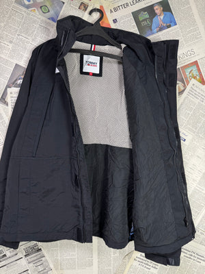 T*mmy Hilfiger® Large | Chest: 23.5" | Parka Jacket | 2038 - Genuine Maal