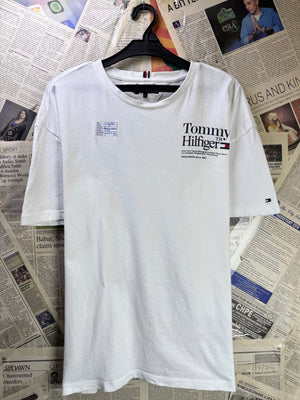 Tommy Hilfig*r® Medium | Chest: 22" | White | T-Shirt | Cotton | 3928 - Genuine Maal