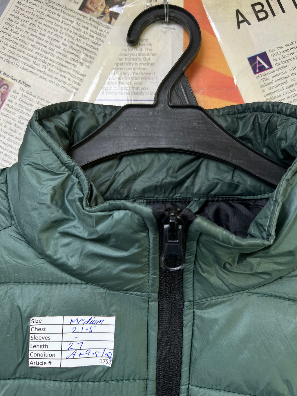 River Island® Medium | Chest: 21.5" | Pine Green | Sleeveless Puffer Jacket | 1753 - Genuine Maal