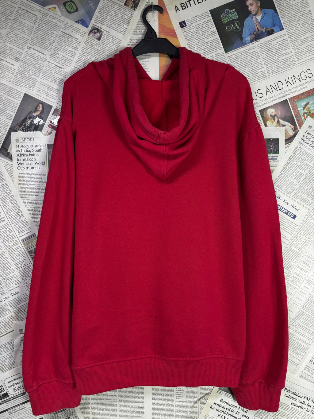 DKNY® XL | Chest: 26" | Red | Hoodie | Inner: Fleece | 2028 - Genuine Maal