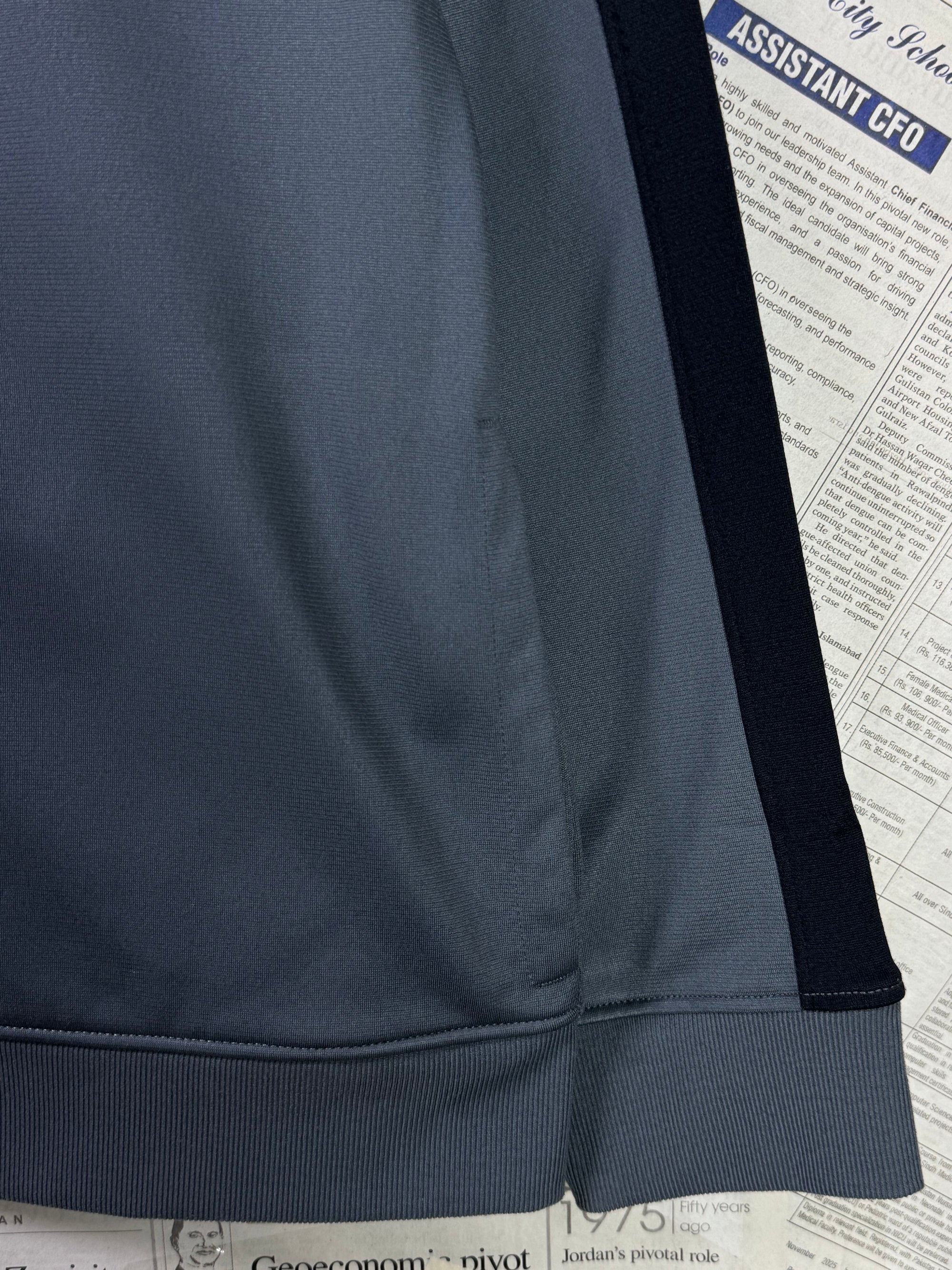 Under Armo*r® XS | Chest: 18.5" | Grey | Jacket | 1971 - Genuine Maal