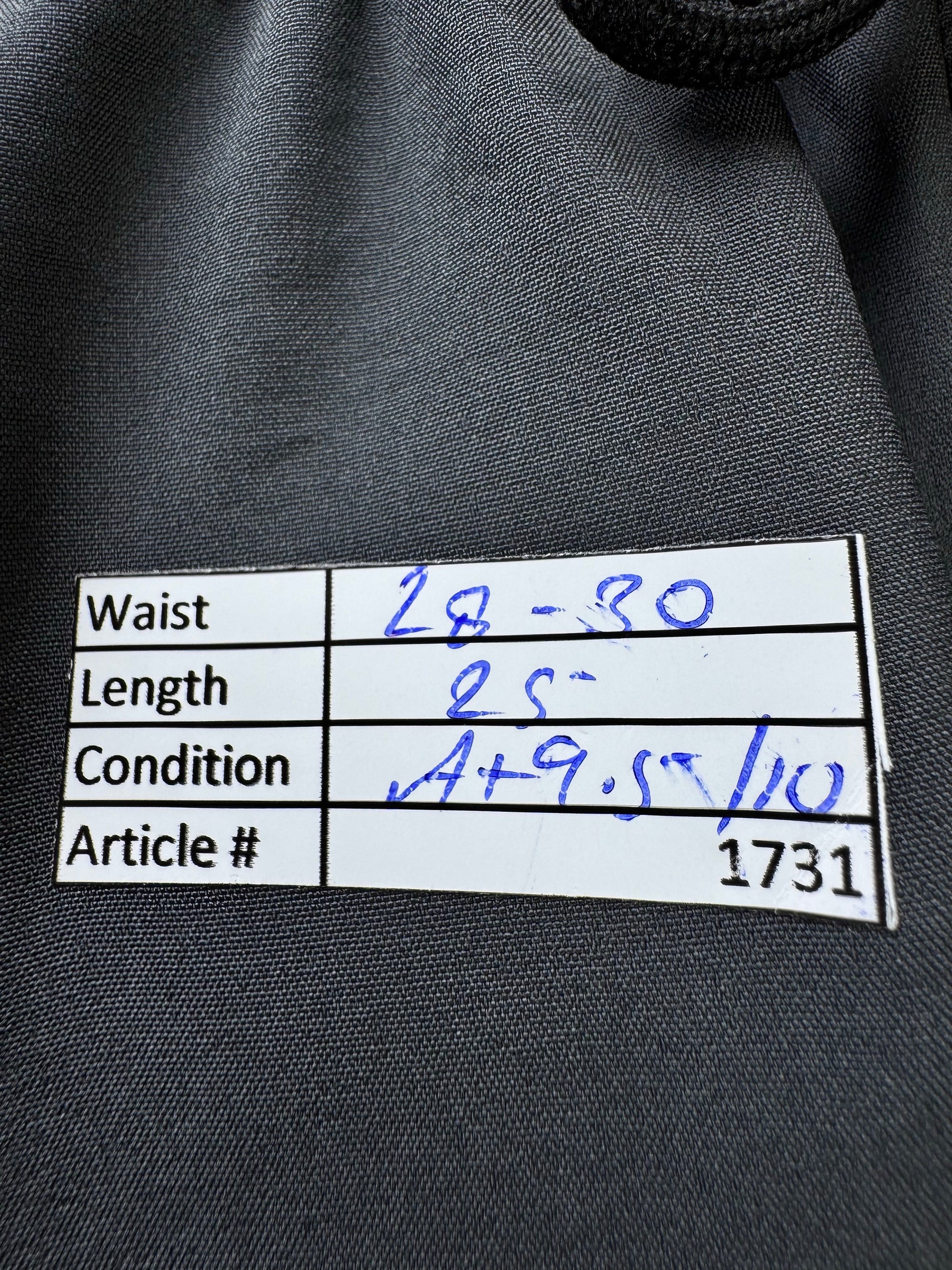 Aeknise® Waist: 28" to 30" | Grey | 3 Quarter Sports Shorts | Poly | 1731 - Genuine Maal