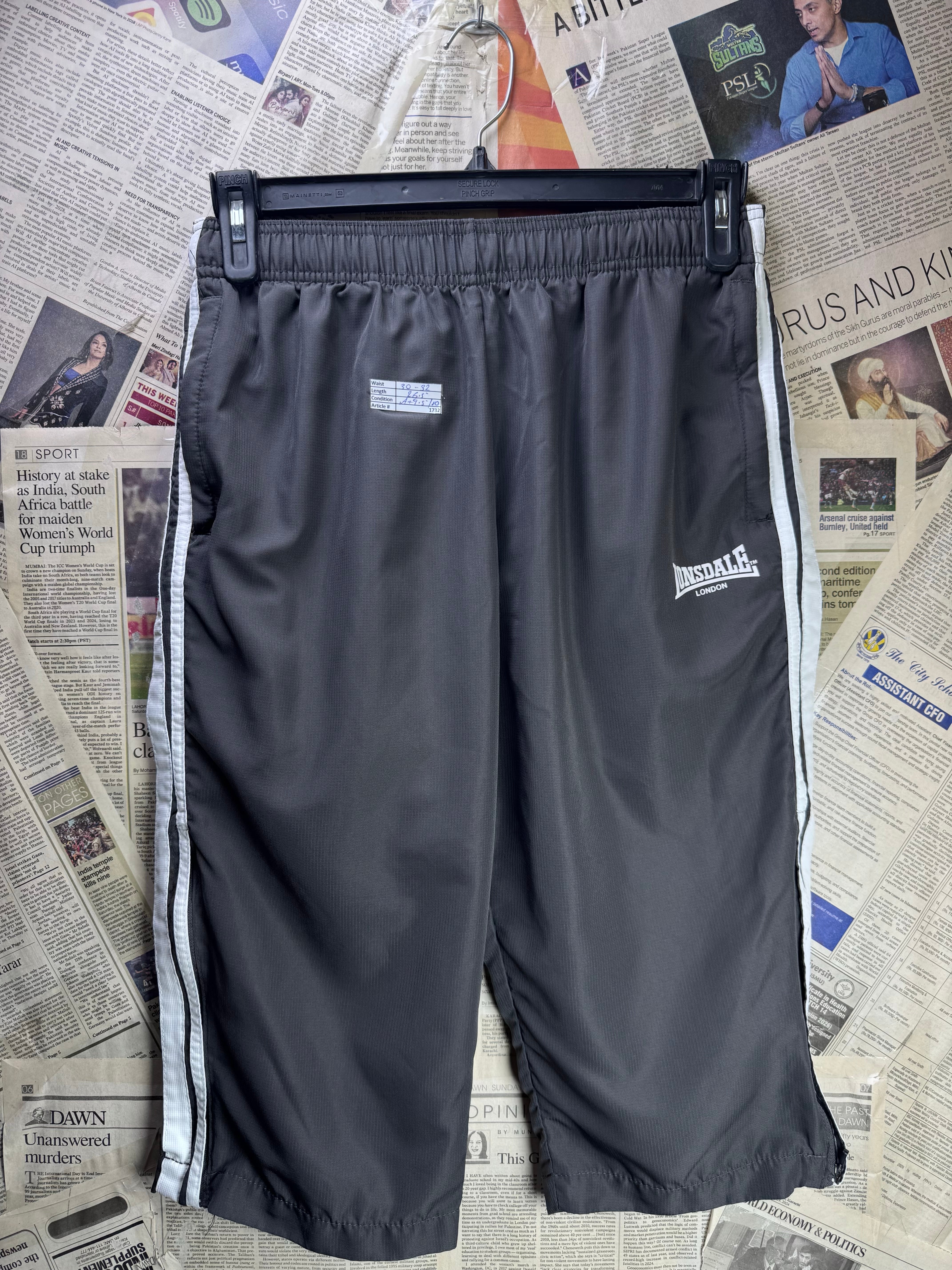 Lonsdale® Waist: 30" to 32" | Grey | Sports Long Shorts | Poly | 1732 - Genuine Maal