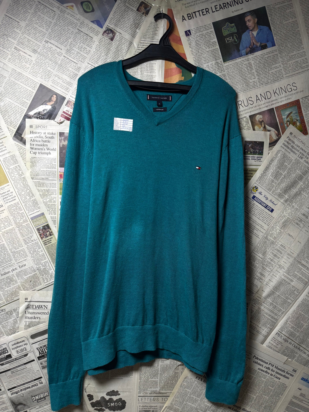 T*mmy Hilfiger® Large | Chest: 23.5" | Cyan | Sweater | Cotton - Silk Blend | 2228 - Genuine Maal