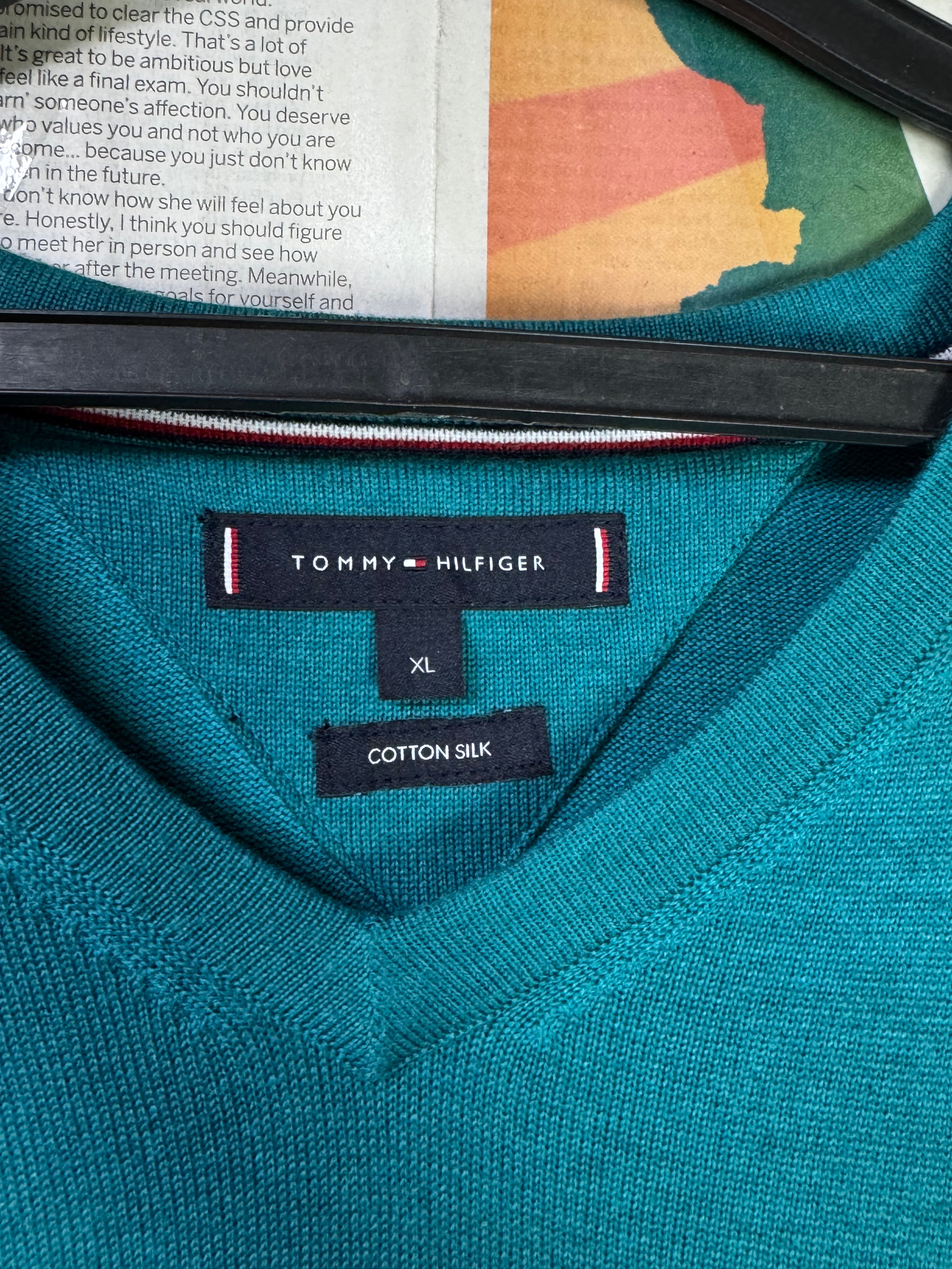 T*mmy Hilfiger® Large | Chest: 23.5" | Cyan | Sweater | Cotton - Silk Blend | 2228 - Genuine Maal