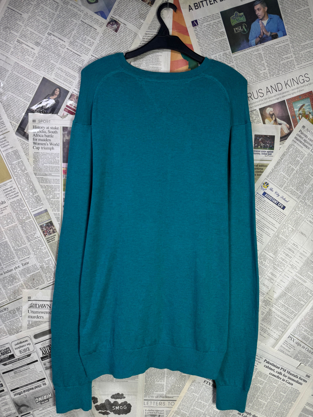 T*mmy Hilfiger® Large | Chest: 23.5" | Cyan | Sweater | Cotton - Silk Blend | 2228 - Genuine Maal