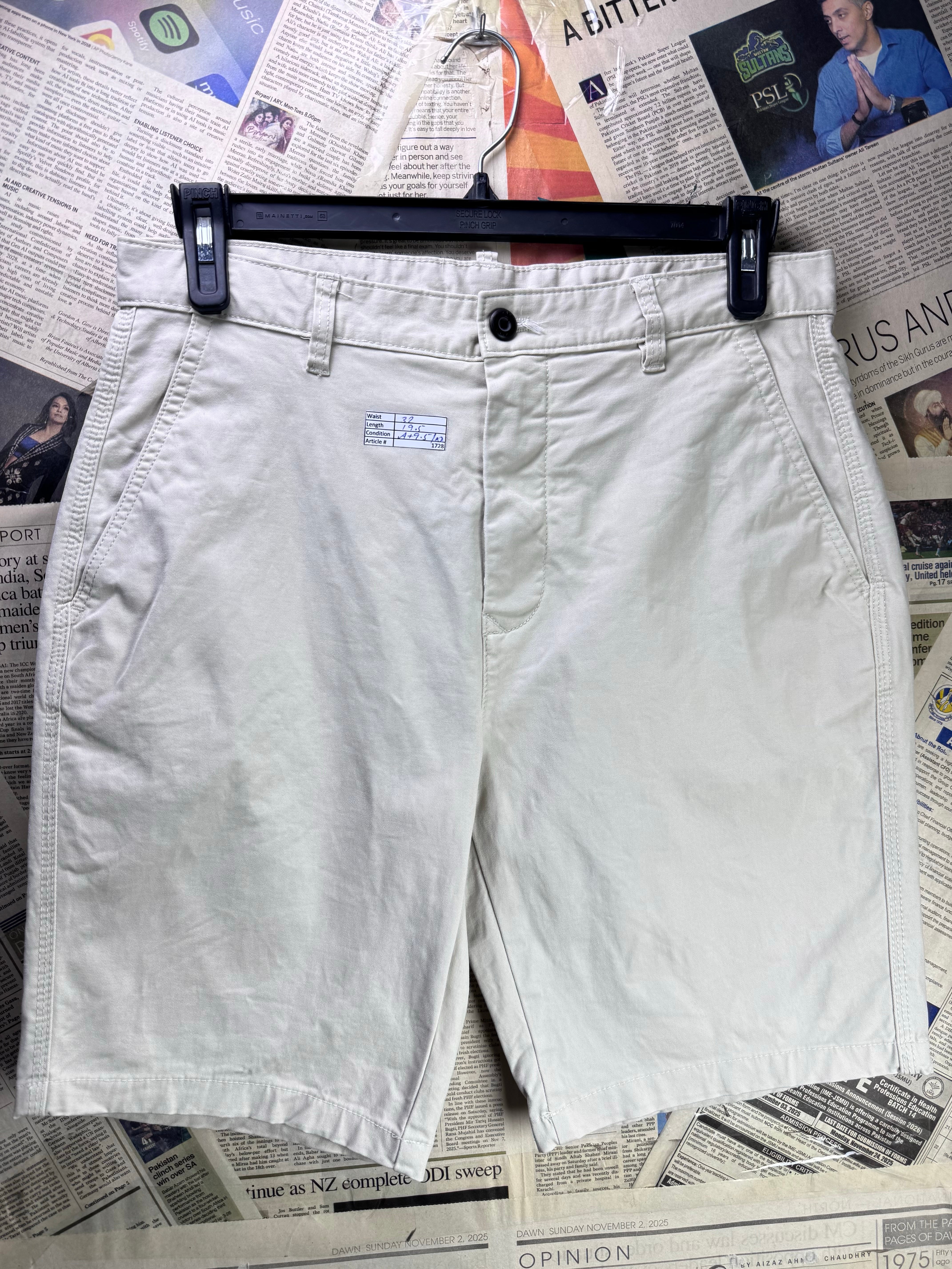 Zara® Waist: 32" | White Clay | Chino Shorts | 1728 - Genuine Maal