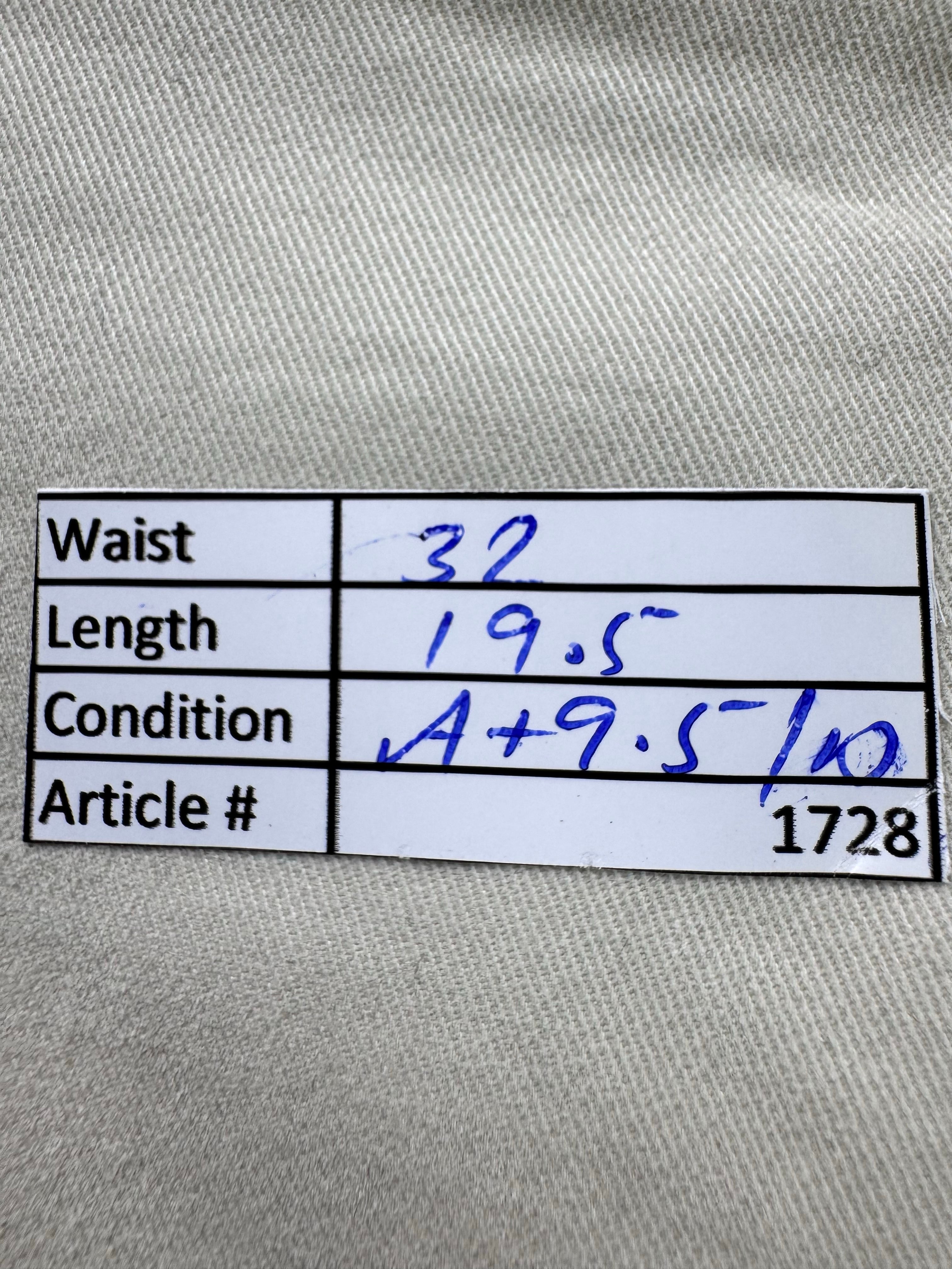 Zara® Waist: 32" | White Clay | Chino Shorts | 1728 - Genuine Maal