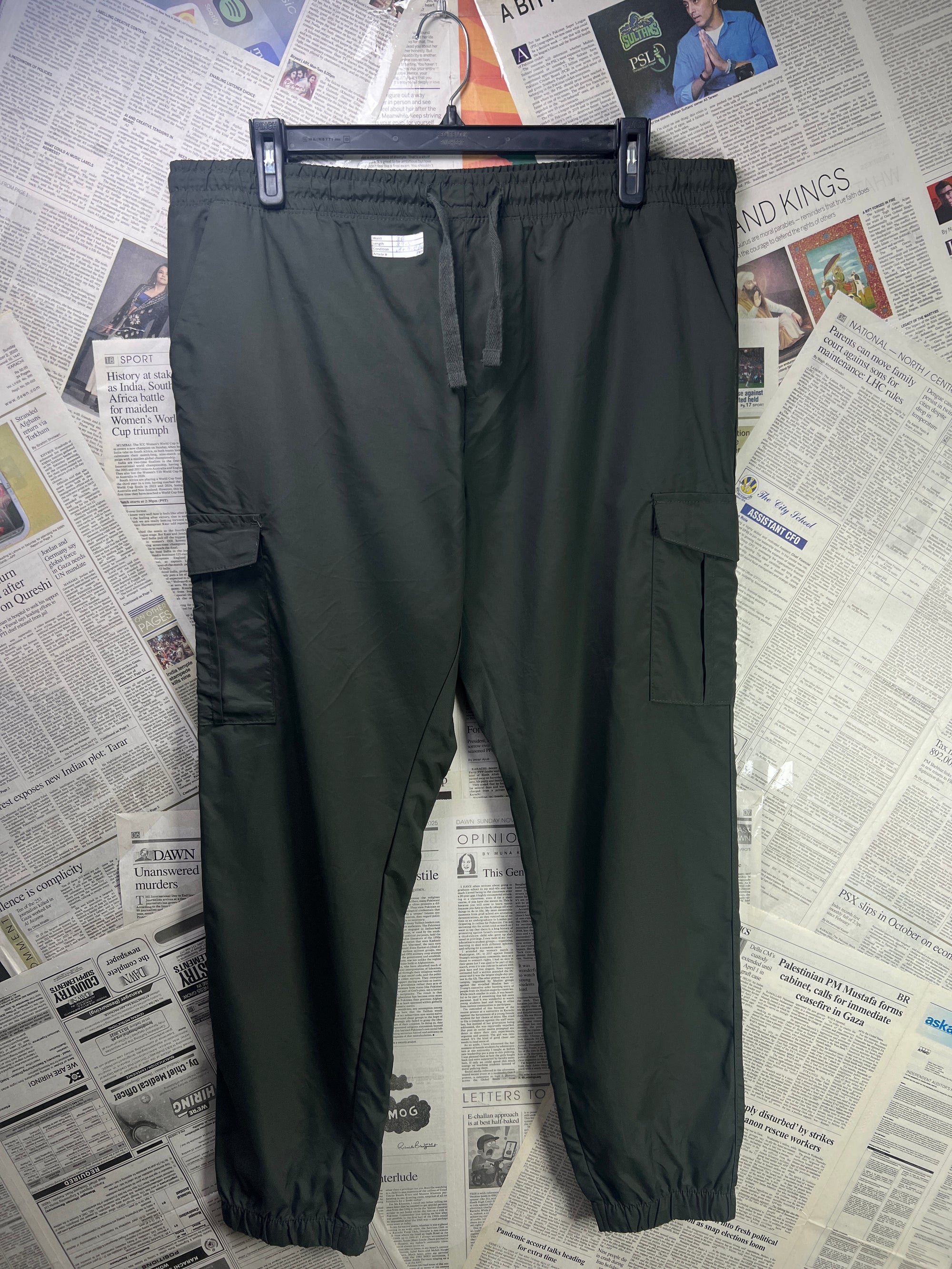 French Connection® Waist: 38" | Dark Olive | Cargo Trouser | 2908 - Genuine Maal