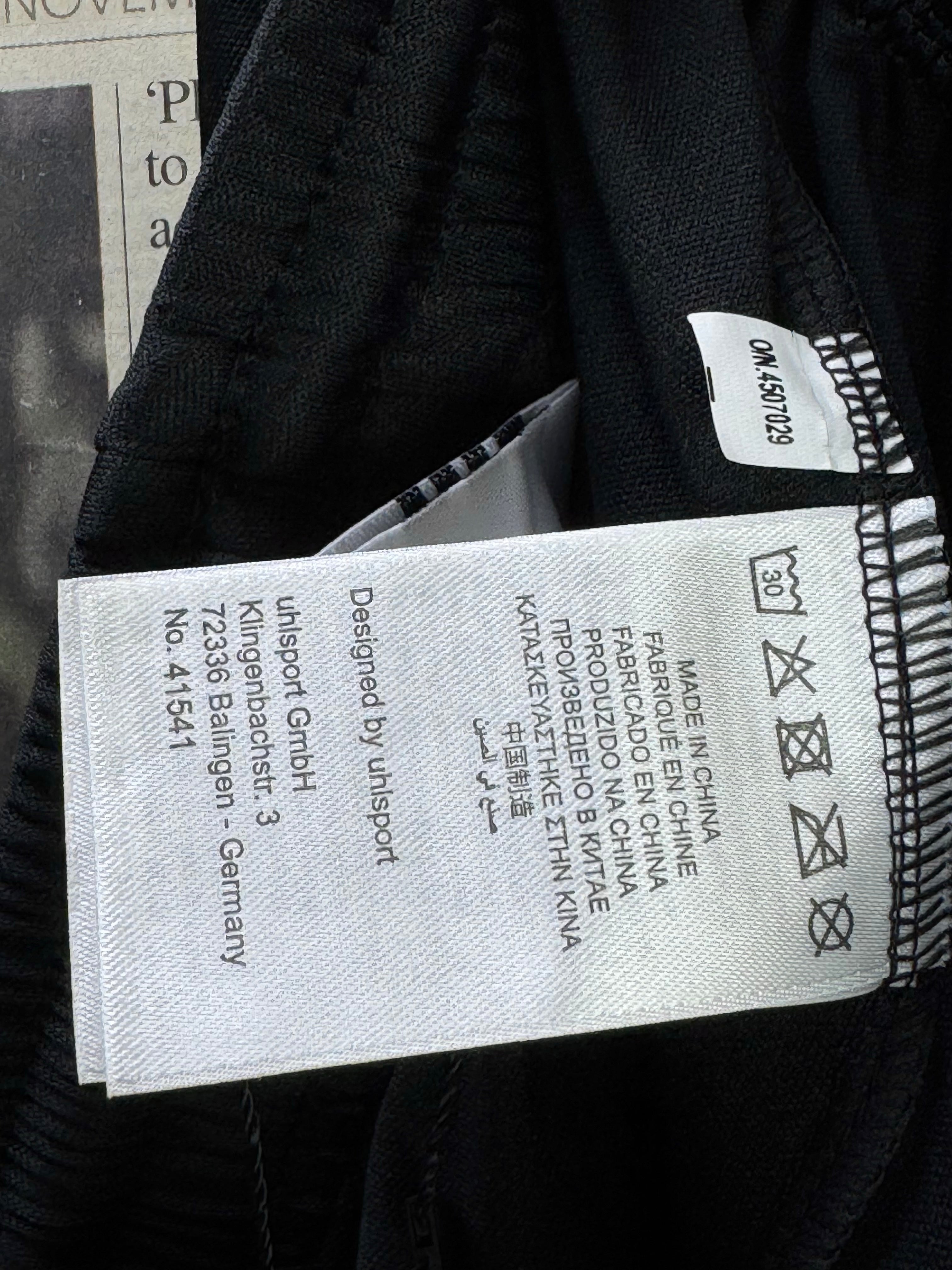 UHLSports® Waist: 30" to 32" | Black | Sports Shorts | Poly | 1712 - Genuine Maal