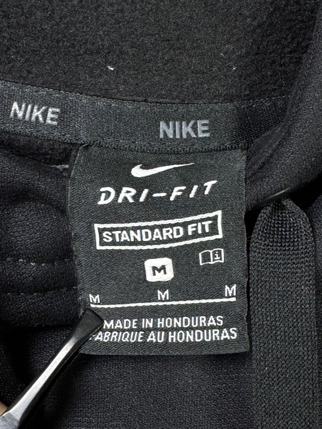 N*ke® Medium | Chest: 22" | Black | Hoodie | poly | 2225 - Genuine Maal