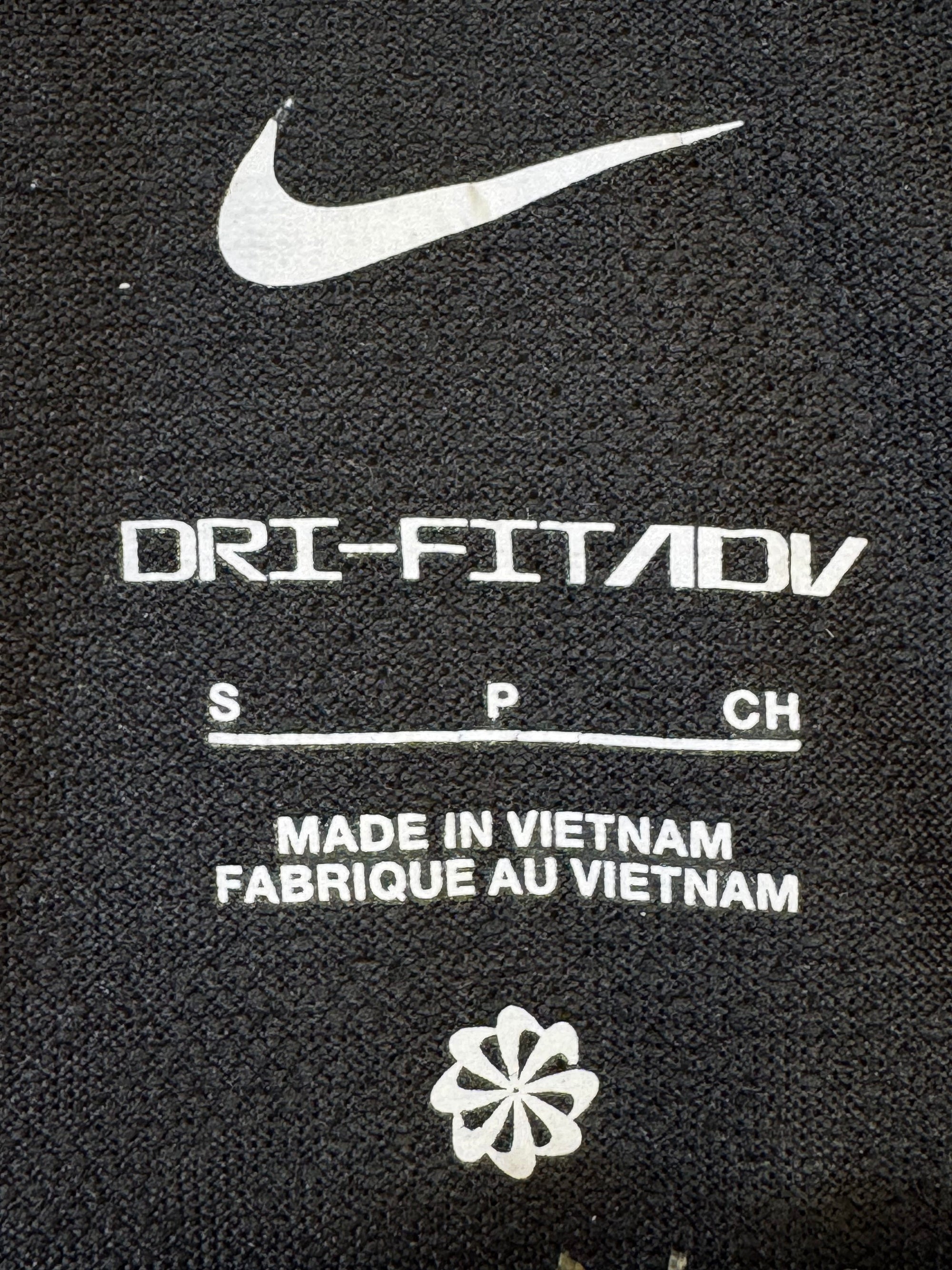 N*ke® Small | Chest: 20.5" | Black | Sweat Shirt | Poly | 2215 - Genuine Maal