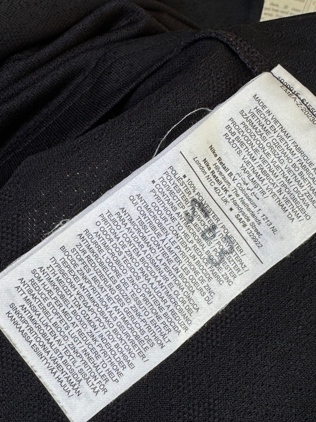 N*ke® Small | Chest: 20.5" | Black | Sweat Shirt | Poly | 2215 - Genuine Maal