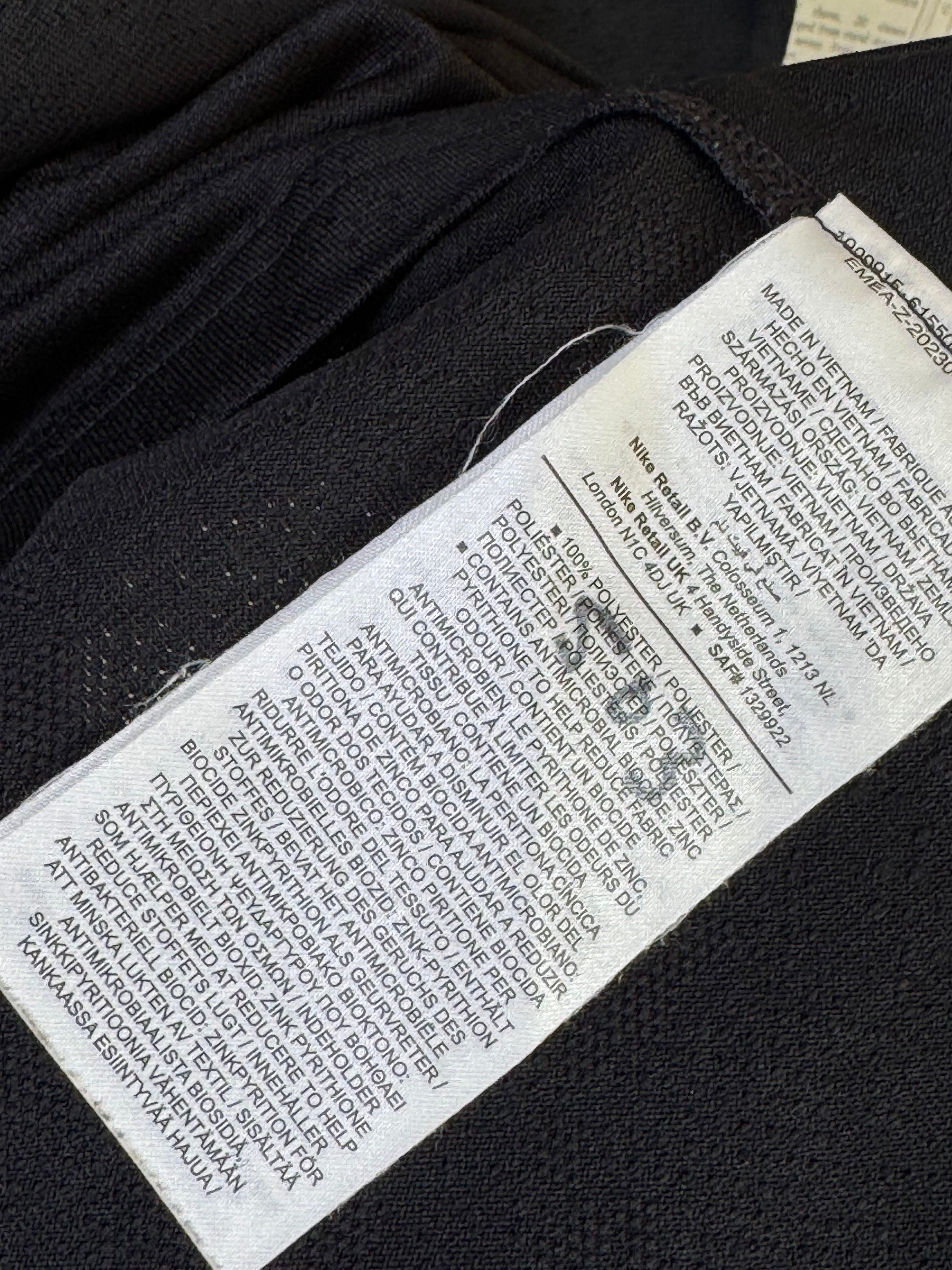 N*ke® Small | Chest: 20.5" | Black | Sweat Shirt | Poly | 2215 - Genuine Maal