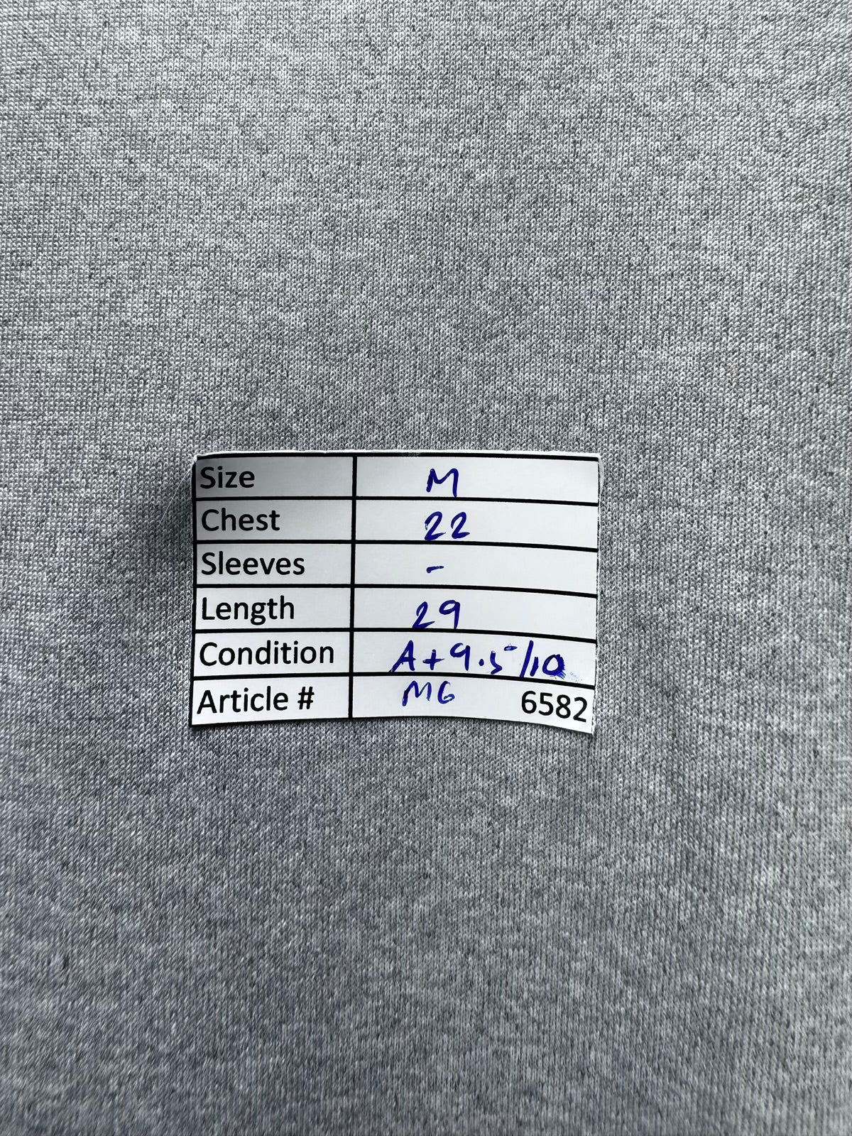 ® Medium | Chest: 22" | Gray | T-Shirt | Polyester | M6 - 6582