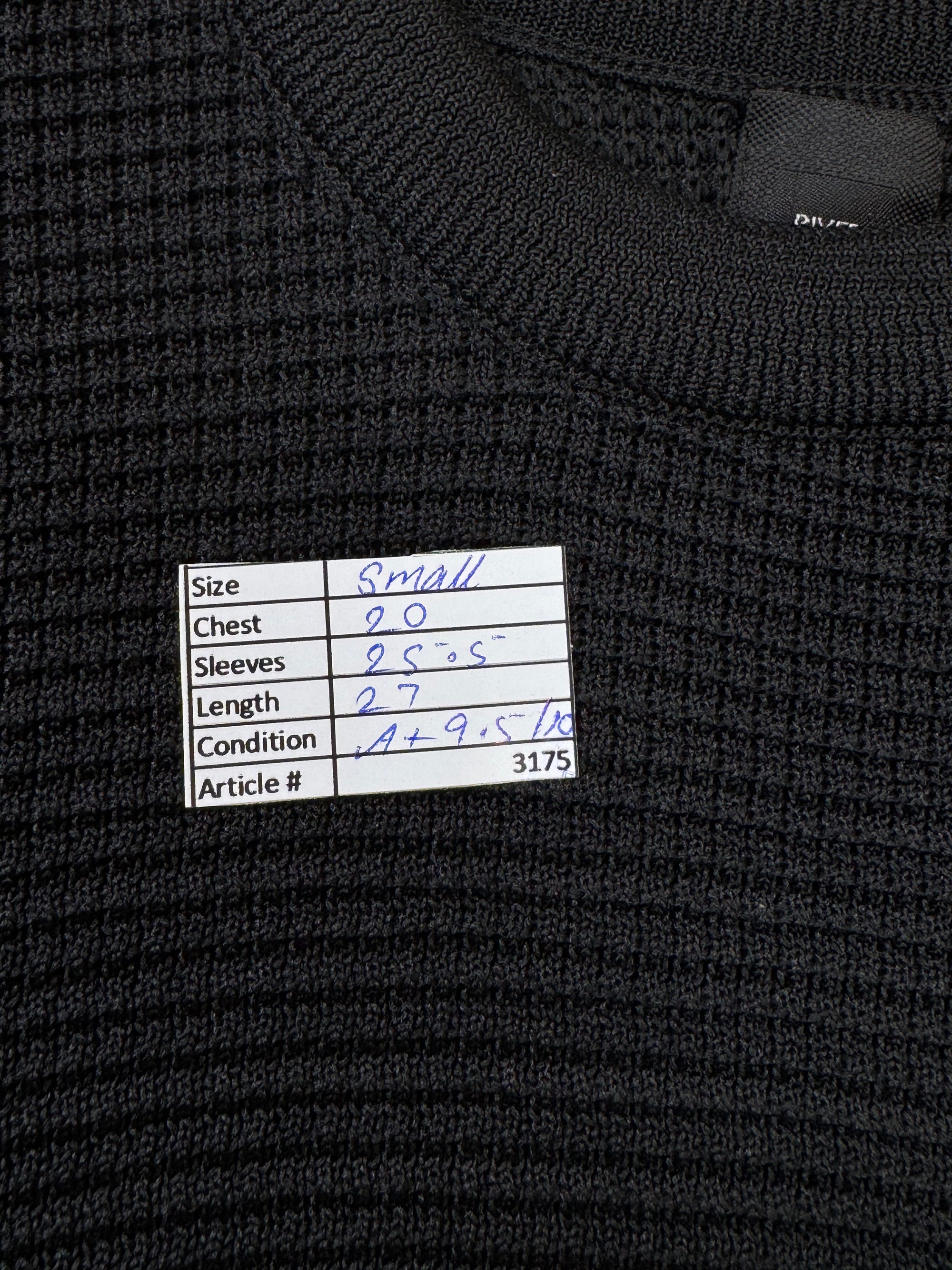 River Island® Small | Chest: 20" | Black | Sweat Shirt | Poly | 3175 - Genuine Maal