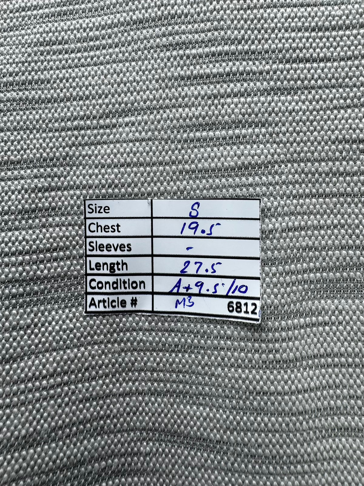Maniere De Voir® Small | Chest: 19.5" | Gray | T-Shirt | Poly-Rayon-Elastane | M3 - 6812