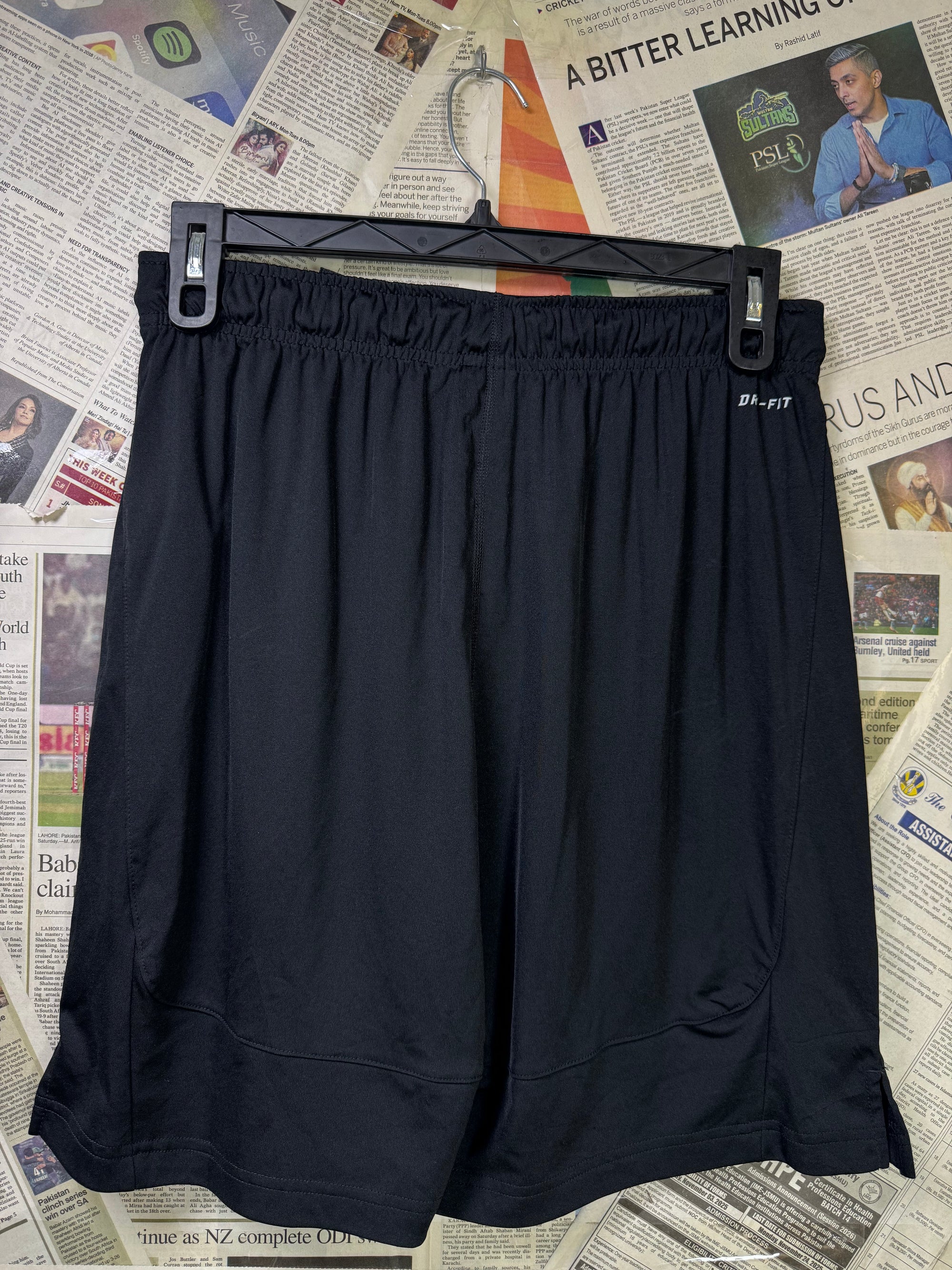 N*ke® Waist: 32" | Black | Shorts | Poly | 1131 - Genuine Maal
