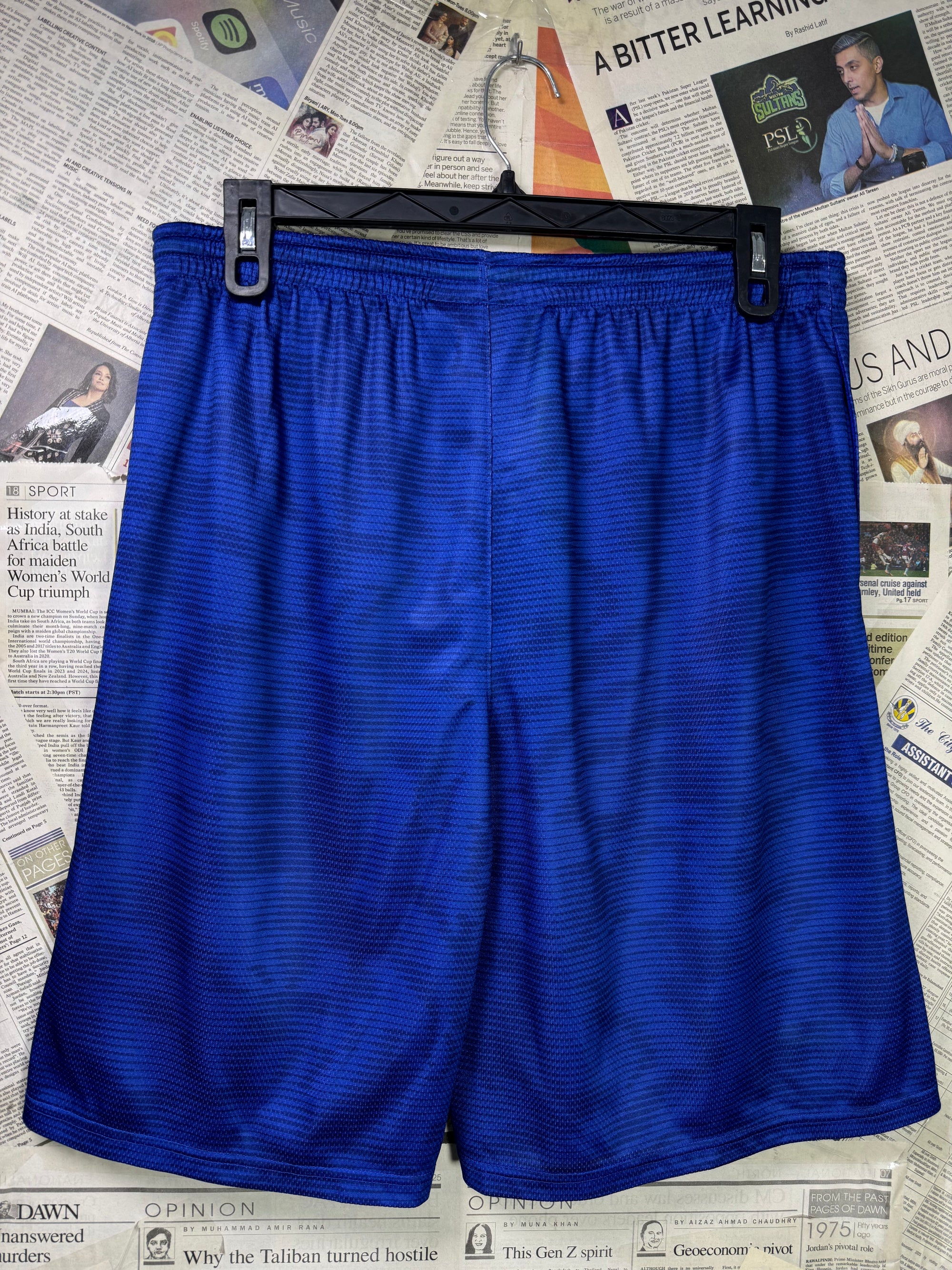 Under Armor® Waist: 34" | Blue | Shorts | Poly | 1123 - Genuine Maal