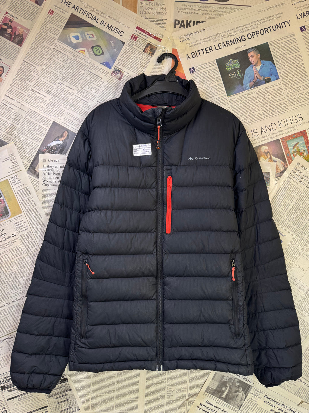 Quechua® Medium | Chest: 21.5" | Black | Puffer Jacket | Filling: Duck/Down | 3189 - Genuine Maal